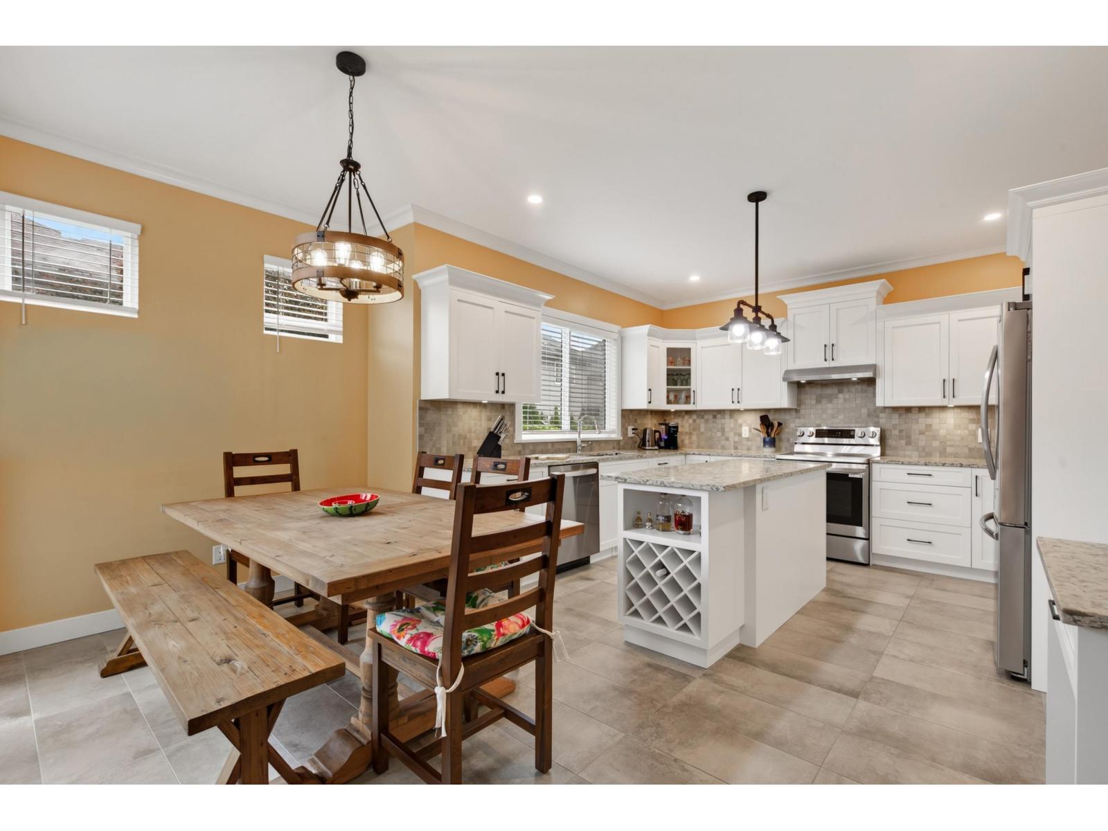 6876 192a Street, Surrey, British Columbia  V4N 0B7 - Photo 15 - R3163636