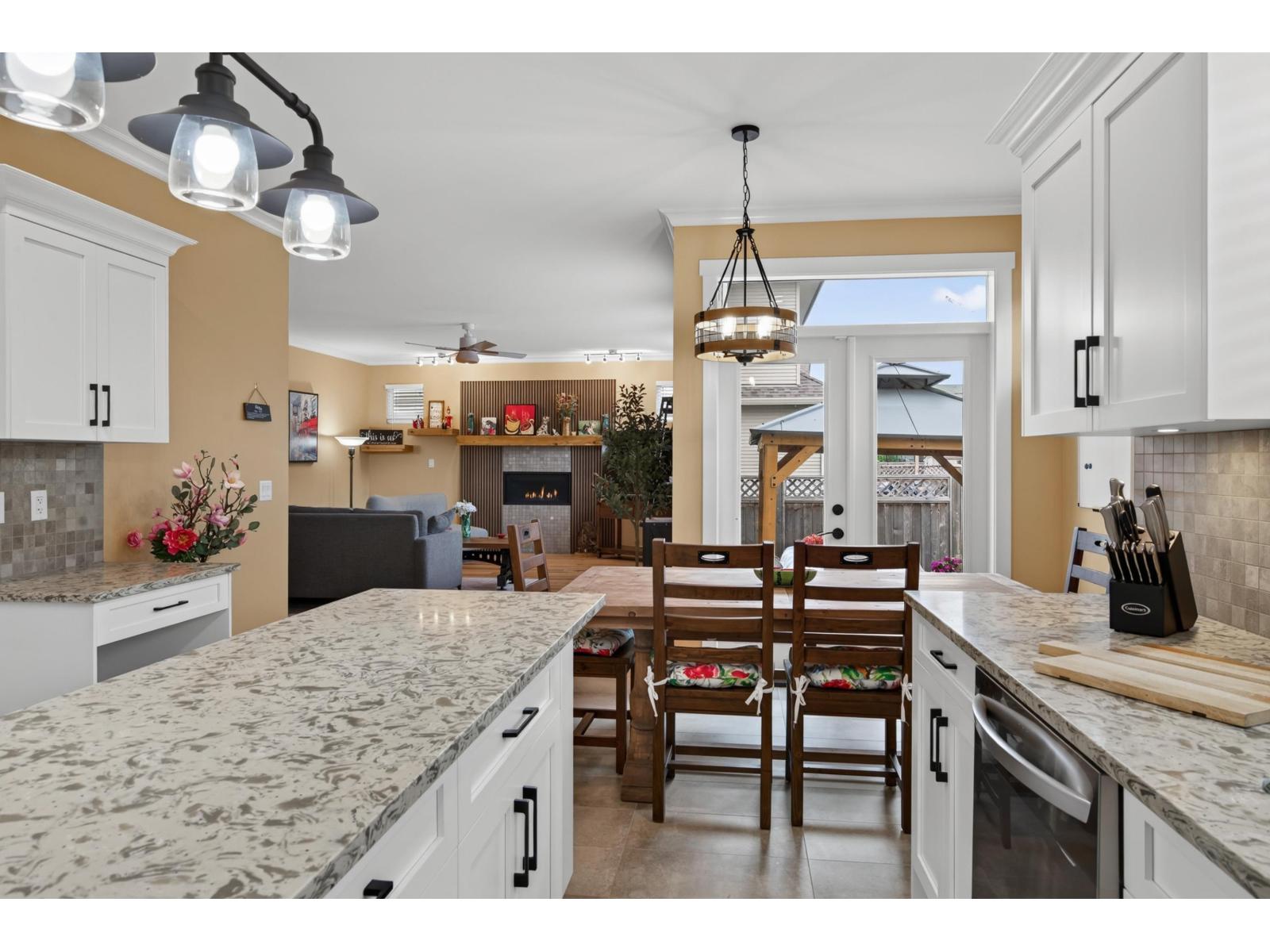 6876 192a Street, Surrey, British Columbia  V4N 0B7 - Photo 14 - R3163636
