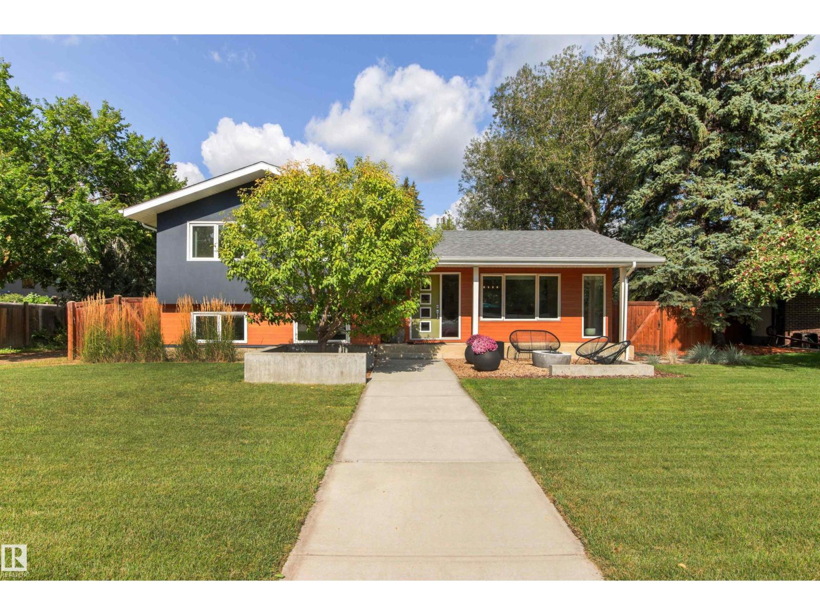 12648 52 AV NW, Edmonton, Alberta