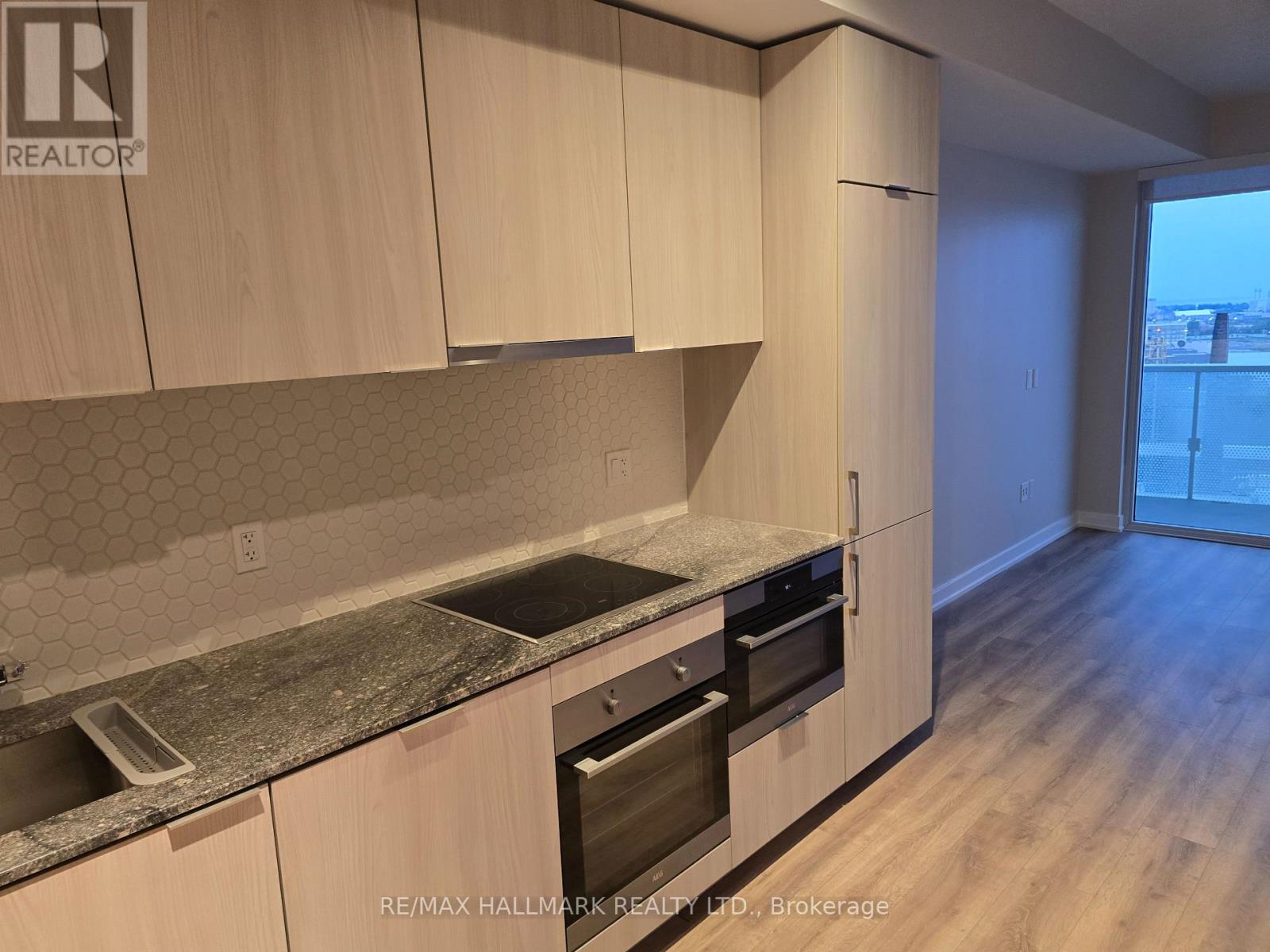 2210 - 15 Queens Quay E, Toronto, Ontario  M5E 0A4 - Photo 5 - C13764068