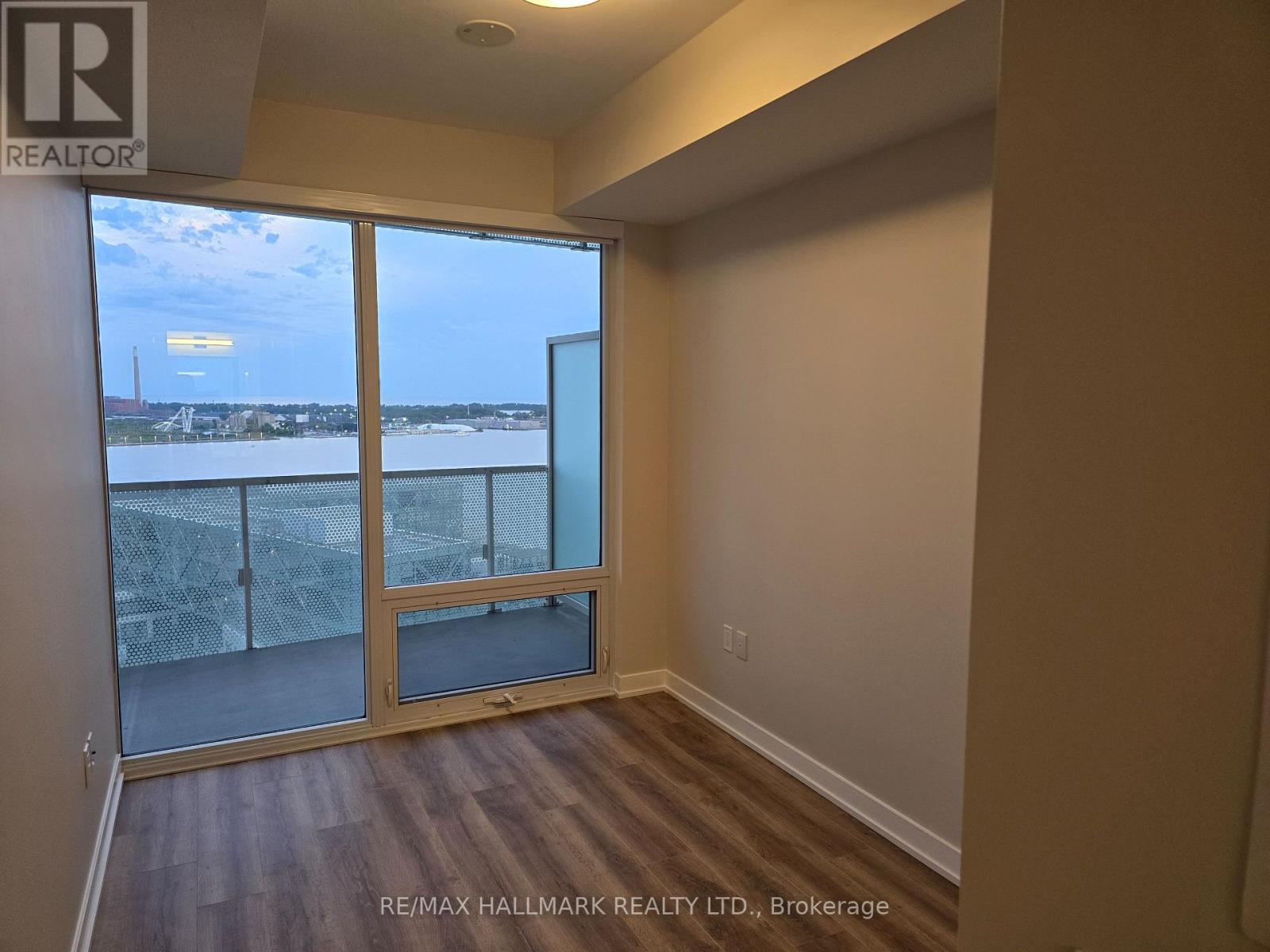 2210 - 15 Queens Quay E, Toronto, Ontario  M5E 0A4 - Photo 6 - C13764068