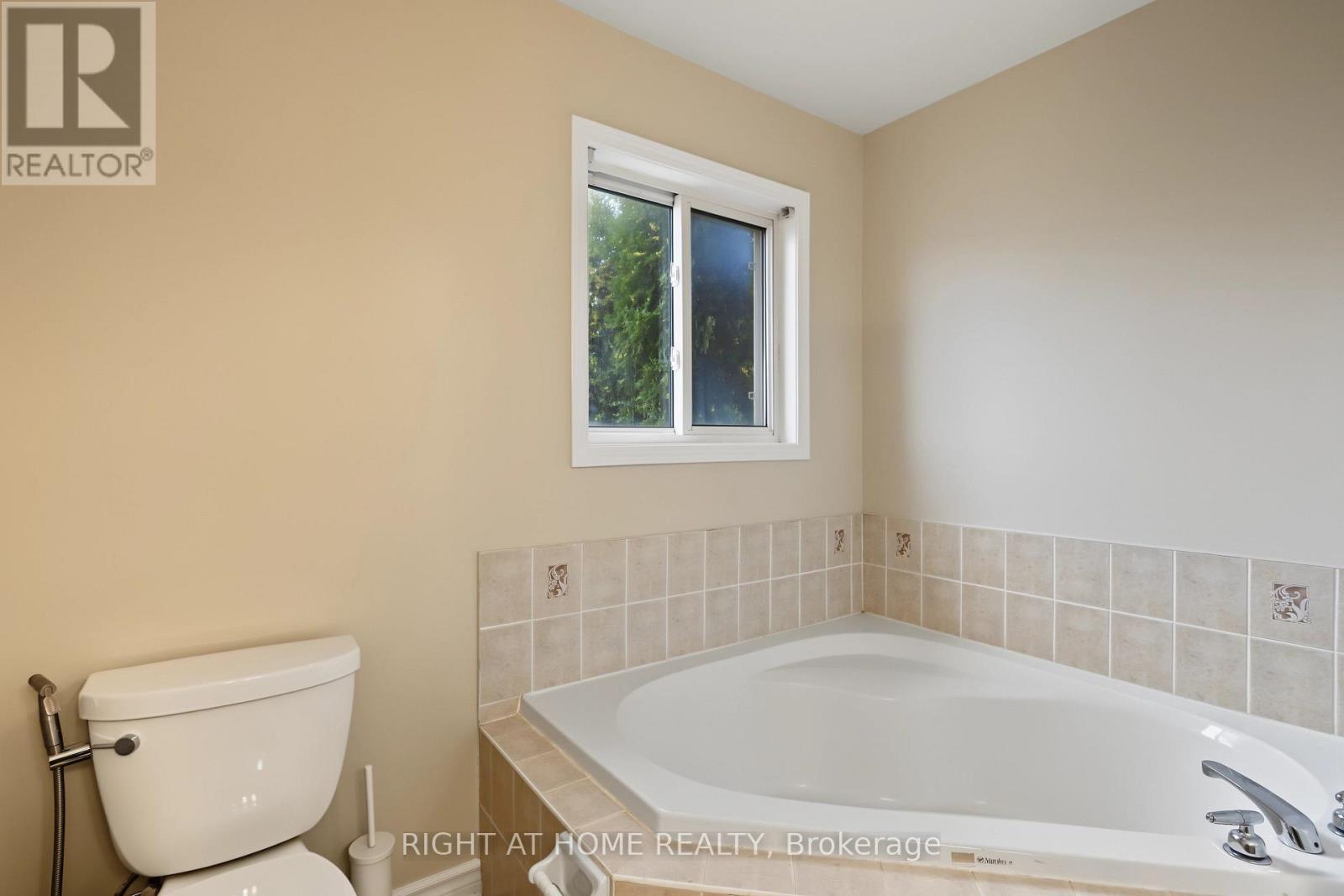 88 Scottsdale Drive, Clarington, Ontario  L1C 5G4 - Photo 22 - E13764076