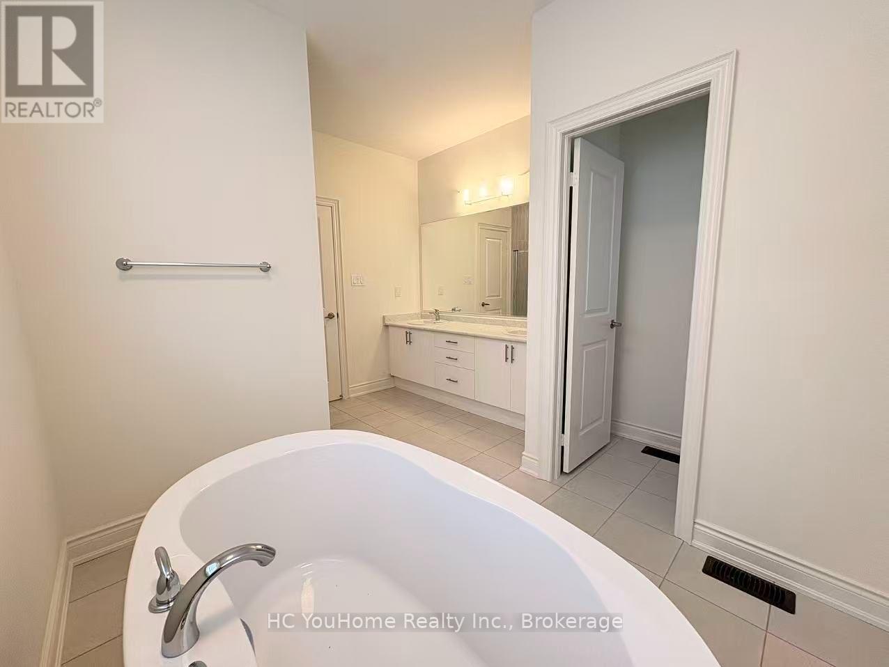 5 Monticola Avenue, Richmond Hill, Ontario  L4B 0J1 - Photo 17 - N13764050