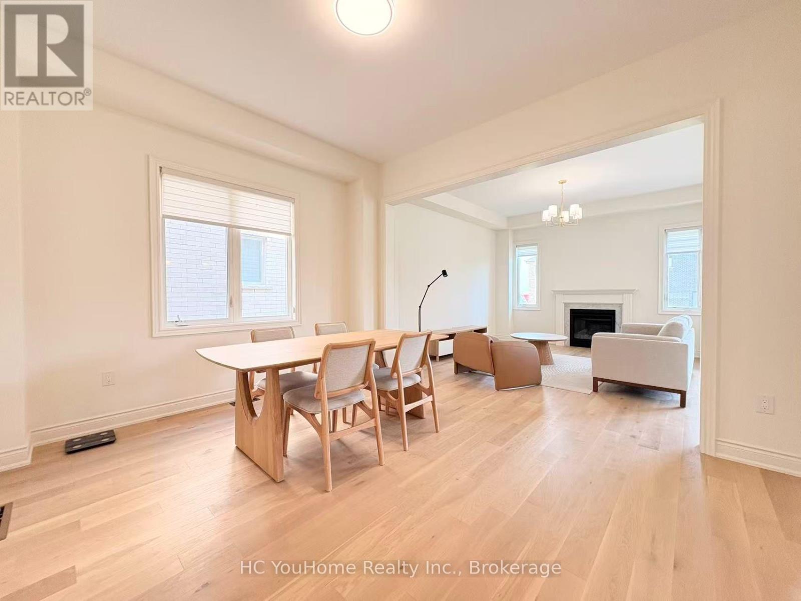 5 Monticola Avenue, Richmond Hill, Ontario  L4B 0J1 - Photo 3 - N13764050