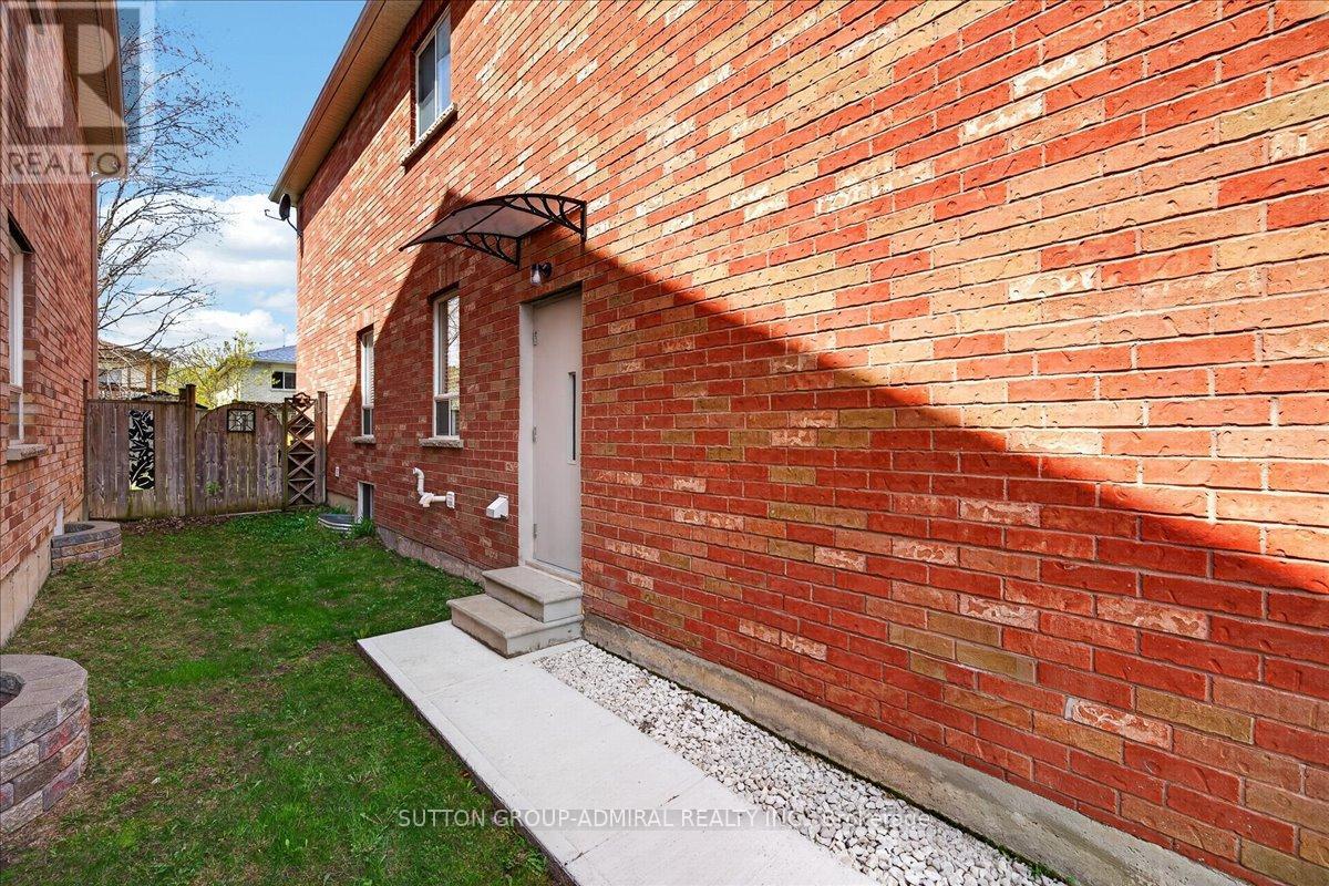 6 White Crescent, Barrie, Ontario  L4N 7M1 - Photo 35 - S13764042