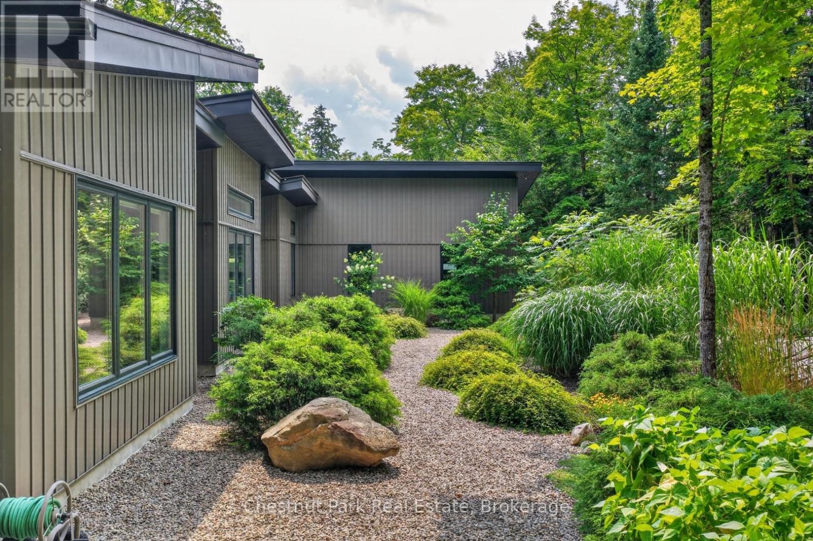 115 Lindgren Road E, Huntsville (Brunel), Ontario  P1H 1Y6 - Photo 37 - X13764074