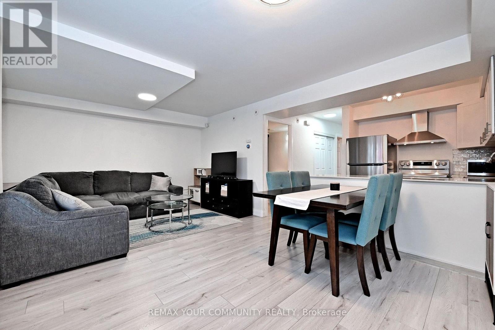 1047 - 115 George Appleton Way, Toronto, Ontario  M3M 0A2 - Photo 4 - W13764054