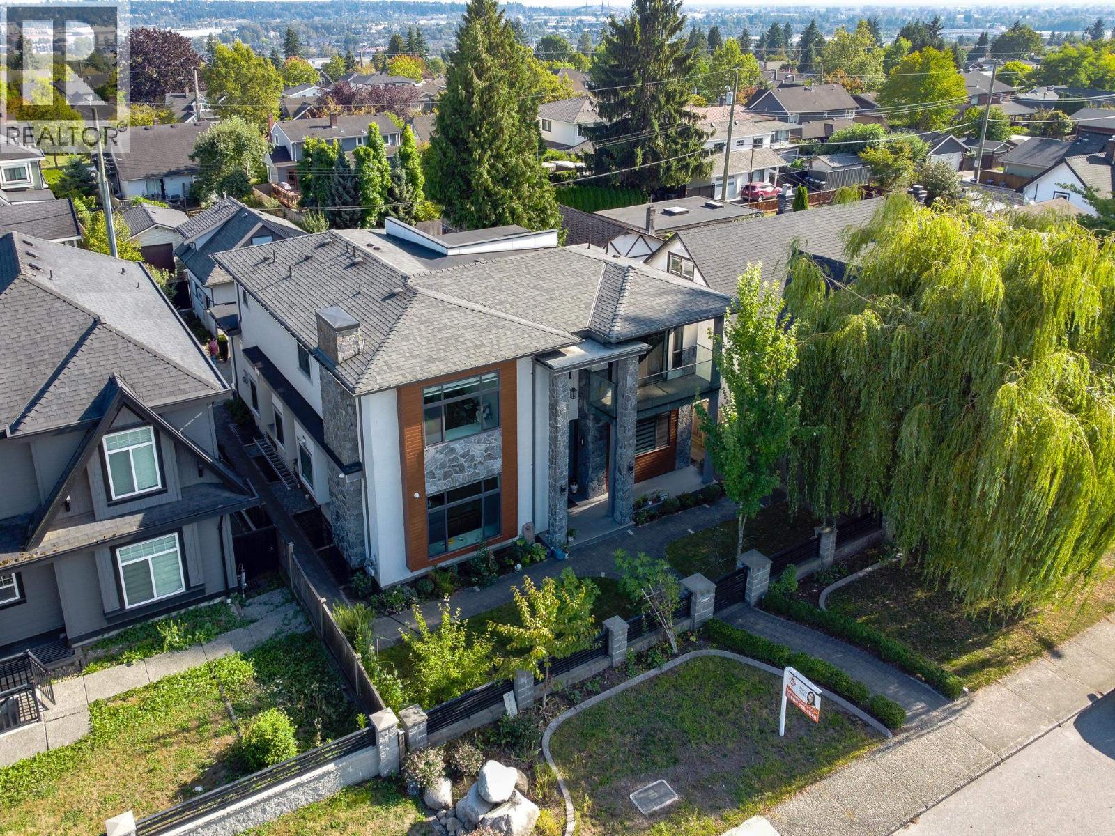 1806 Tenth Avenue, New Westminster, British Columbia  V3M 3J5 - Photo 2 - R3162690