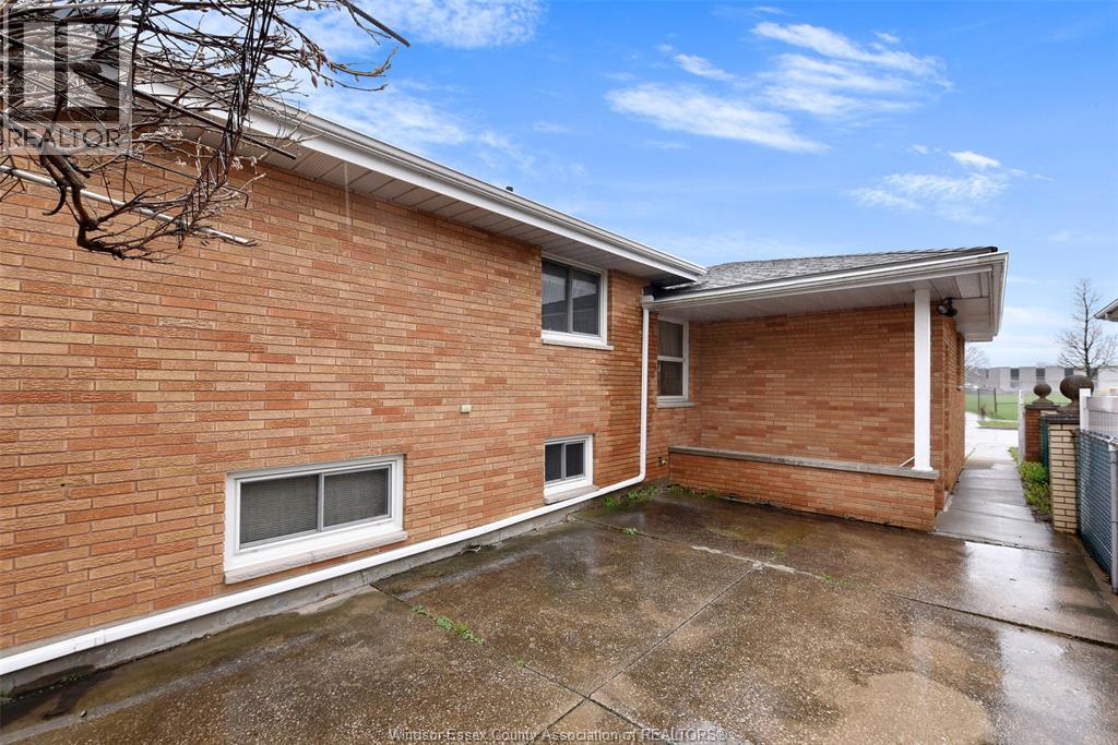 10770 Eastcourt Unit# A, Windsor, Ontario  N8R 1E8 - Photo 18 - 26021632