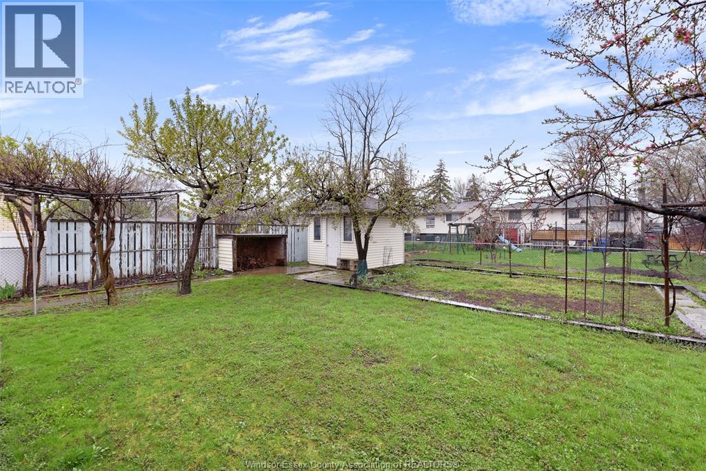 10770 Eastcourt Unit# A, Windsor, Ontario  N8R 1E8 - Photo 19 - 26021632