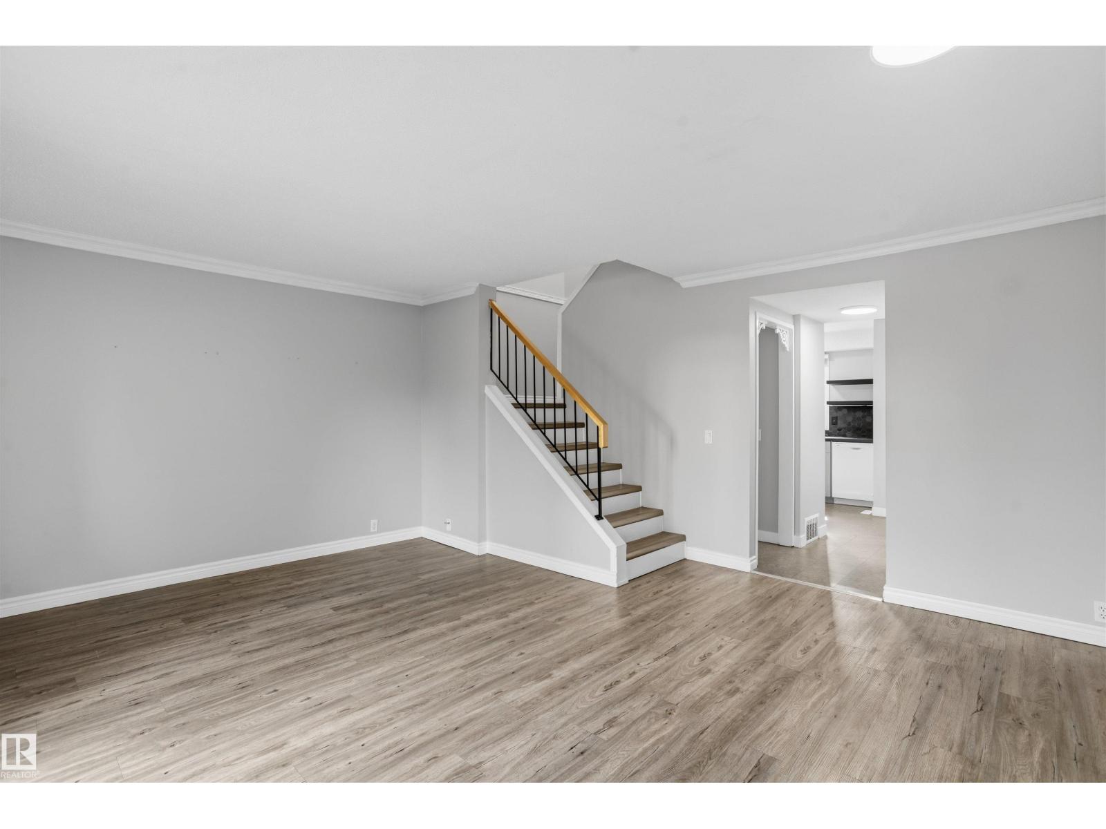 18124 93 Av NW, Edmonton, Alberta  T5T 1Y1 - Photo 10 - E4507843