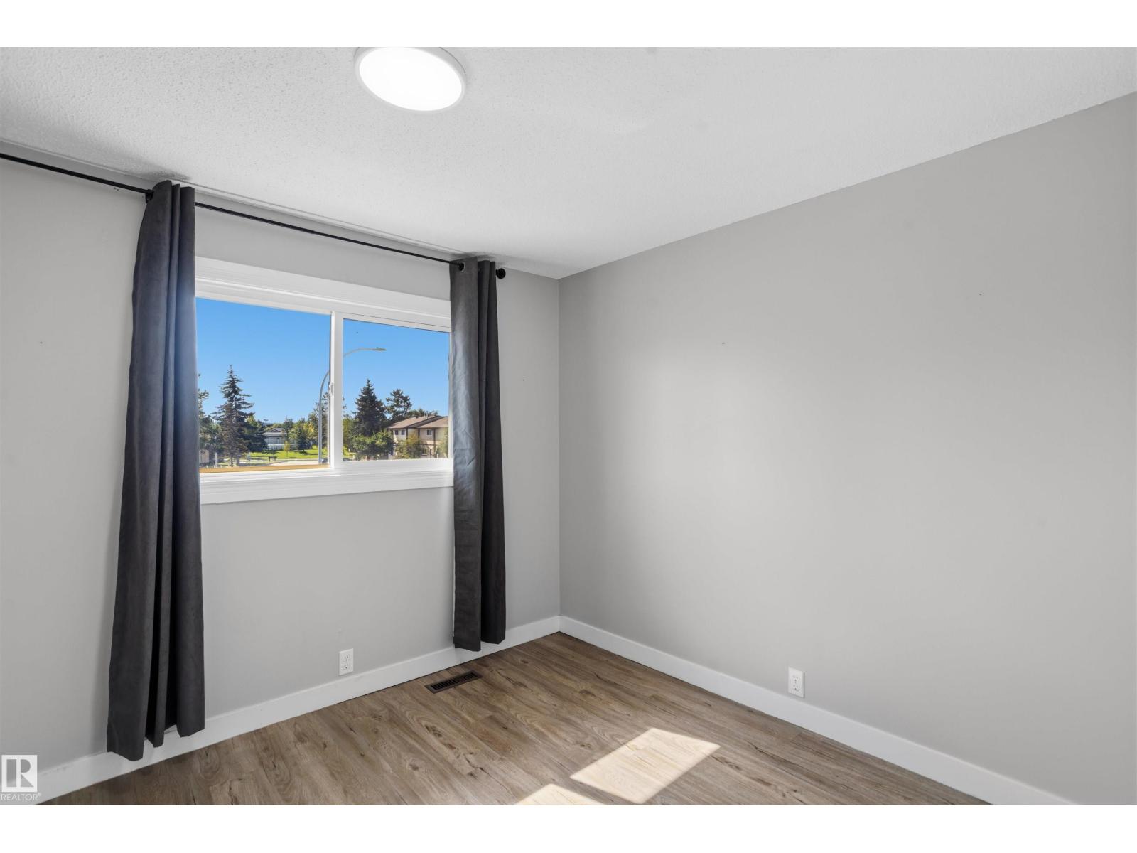 18124 93 Av NW, Edmonton, Alberta  T5T 1Y1 - Photo 16 - E4507843