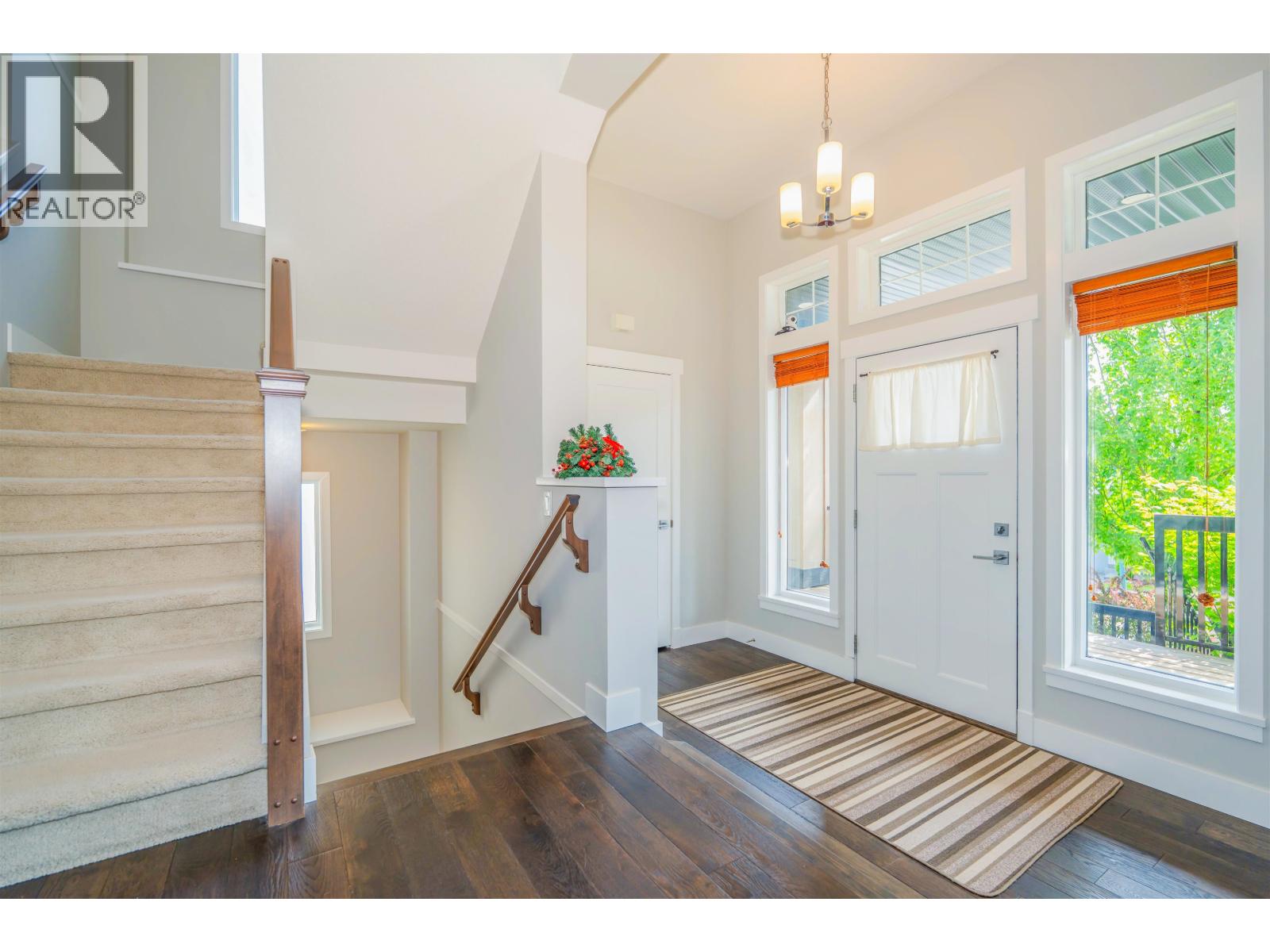 3511 Princeton Avenue, Coquitlam, British Columbia  V3E 0K3 - Photo 4 - R3163665