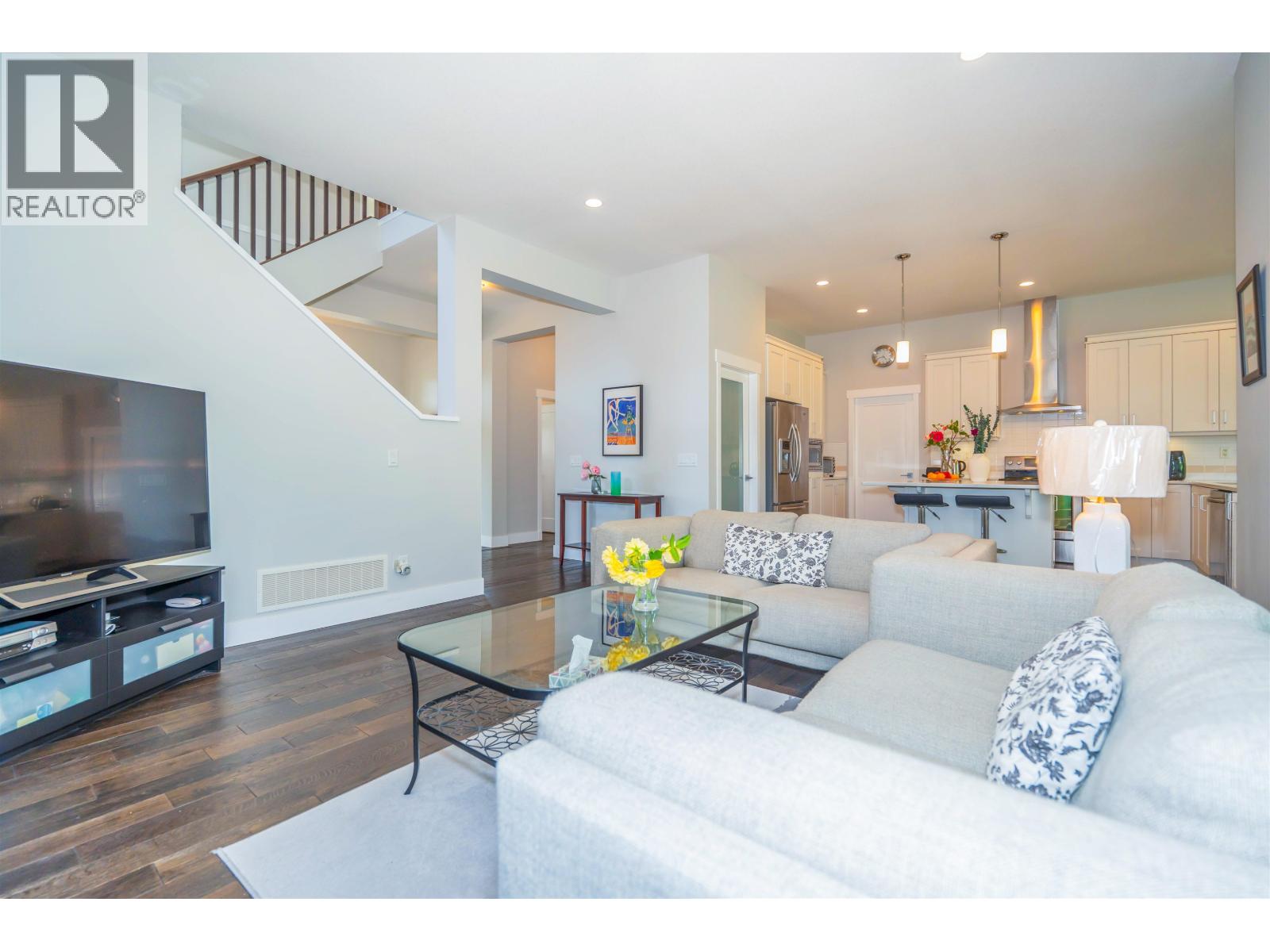 3511 Princeton Avenue, Coquitlam, British Columbia  V3E 0K3 - Photo 9 - R3163665