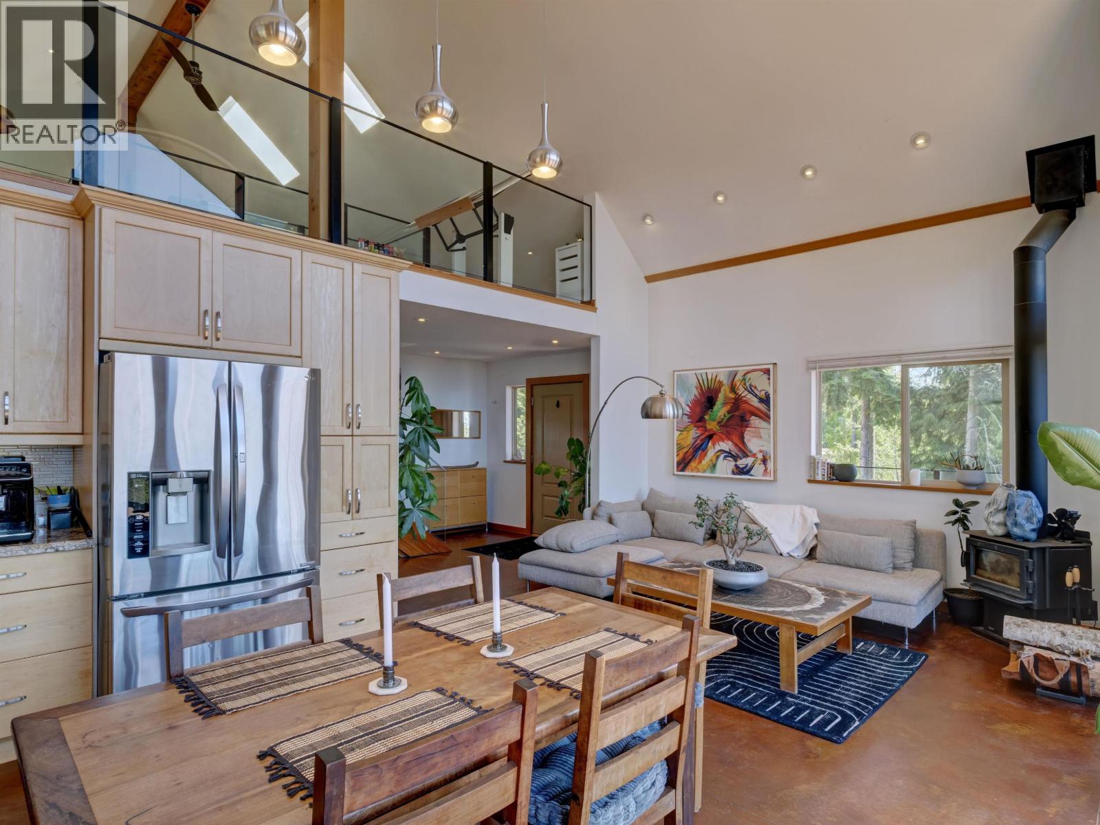 9340 Stephens Way, Halfmoon Bay, British Columbia  V7Z 1G9 - Photo 14 - R3163527