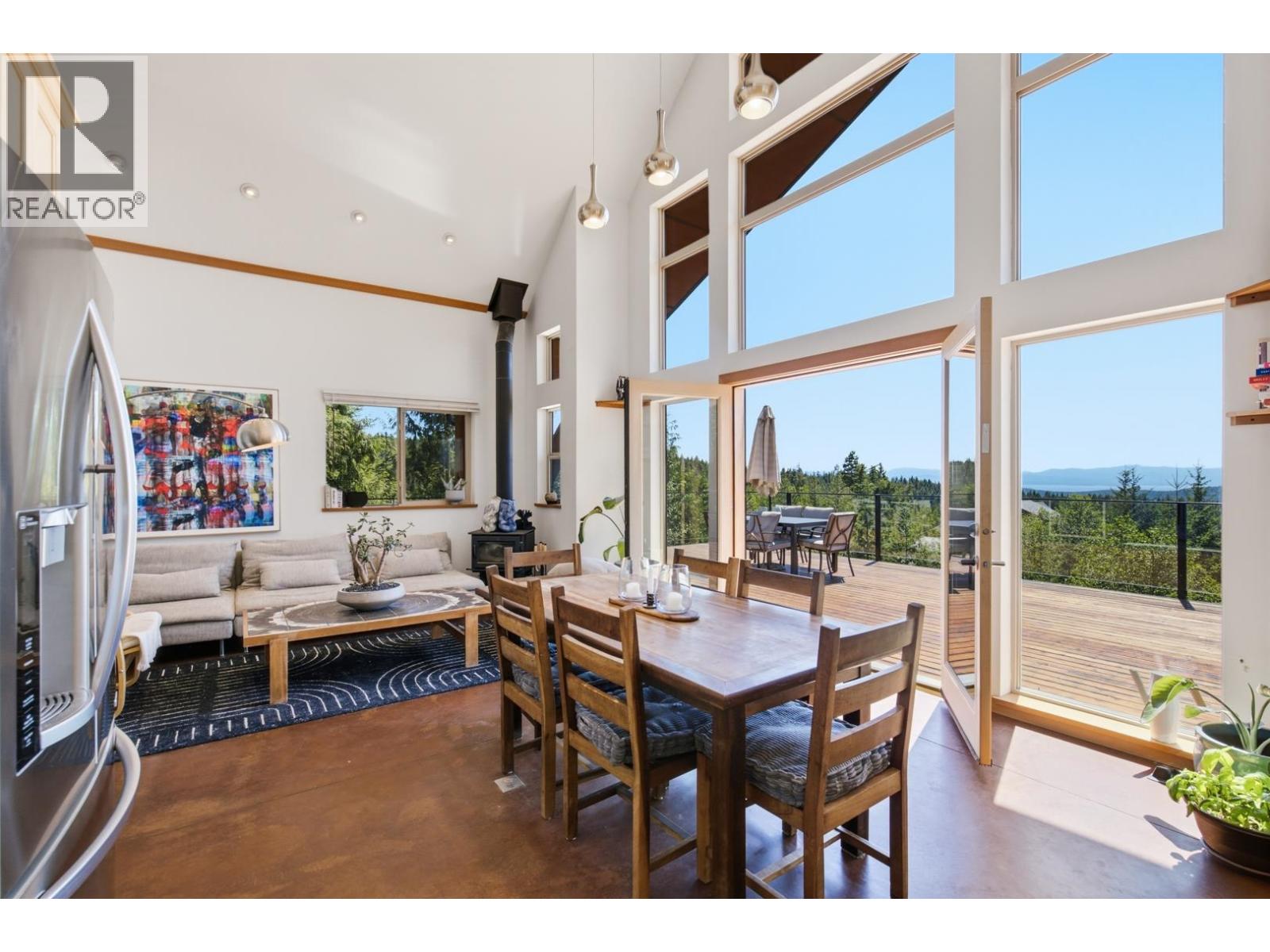 9340 Stephens Way, Halfmoon Bay, British Columbia  V7Z 1G9 - Photo 5 - R3163527