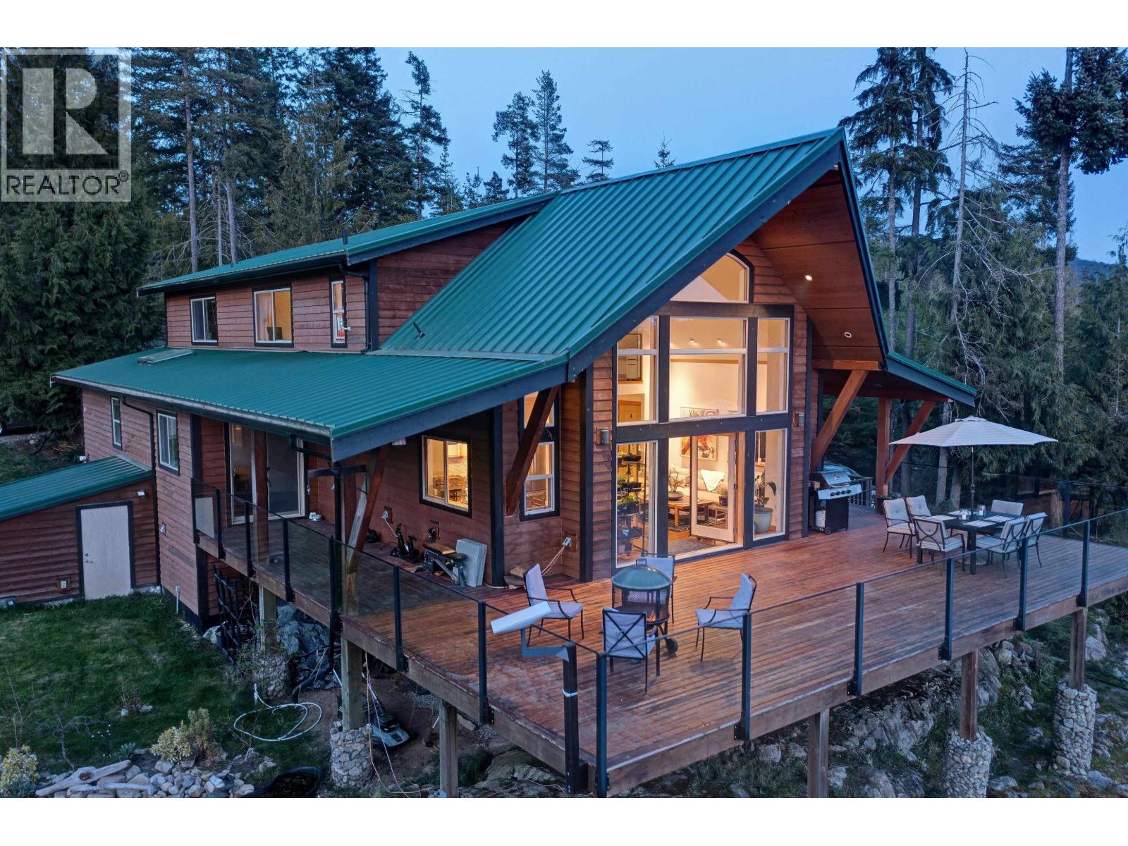 9340 Stephens Way, Halfmoon Bay, British Columbia  V7Z 1G9 - Photo 34 - R3163527