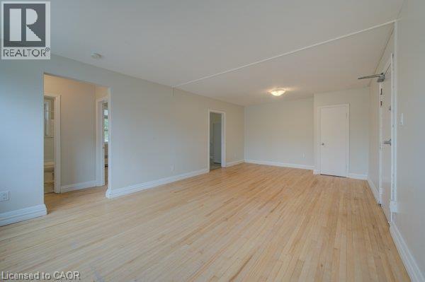 141 Chapel Street, Kitchener, Ontario  N2H 2T6 - Photo 2 - 40860515