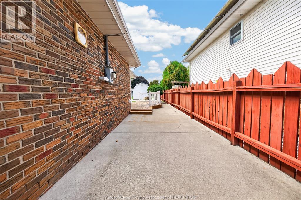 326 Evelyn Street, Belle River, Ontario  N8L 0L3 - Photo 38 - 26021943