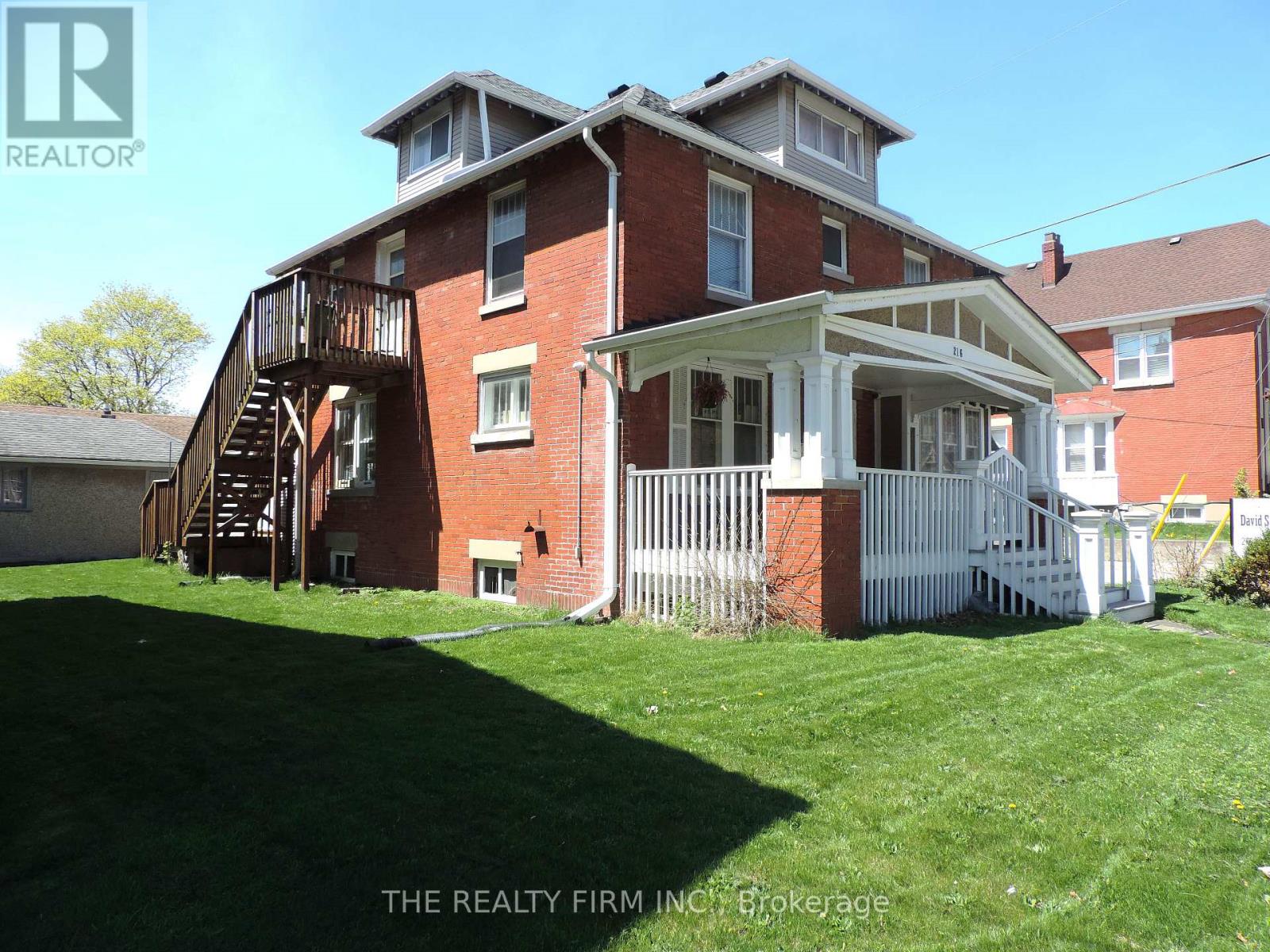 216 Wharncliffe Road N, London North, Ontario  N6H 2B4 - Photo 3 - X13764248