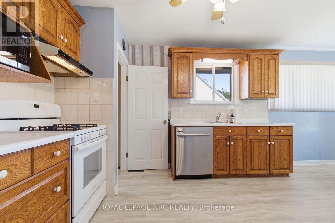 29 Erie Street, Welland, Ontario  L3B 5J6 - Photo 11 - X13764254