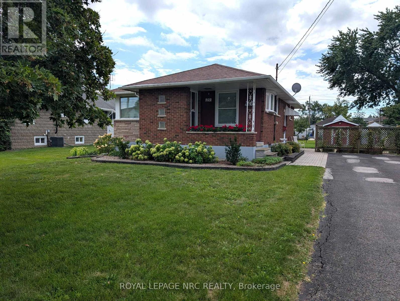29 Erie Street, Welland, Ontario  L3B 5J6 - Photo 2 - X13764254