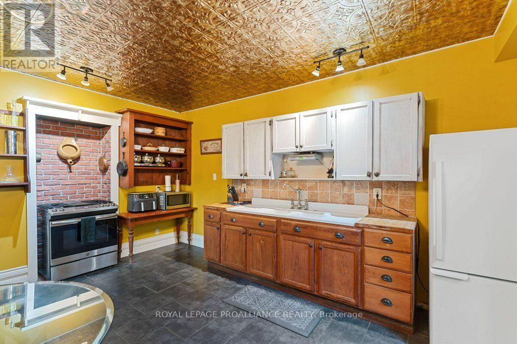 530 Dibble Street W, Prescott, Ontario  K0E 1T0 - Photo 14 - X13764246