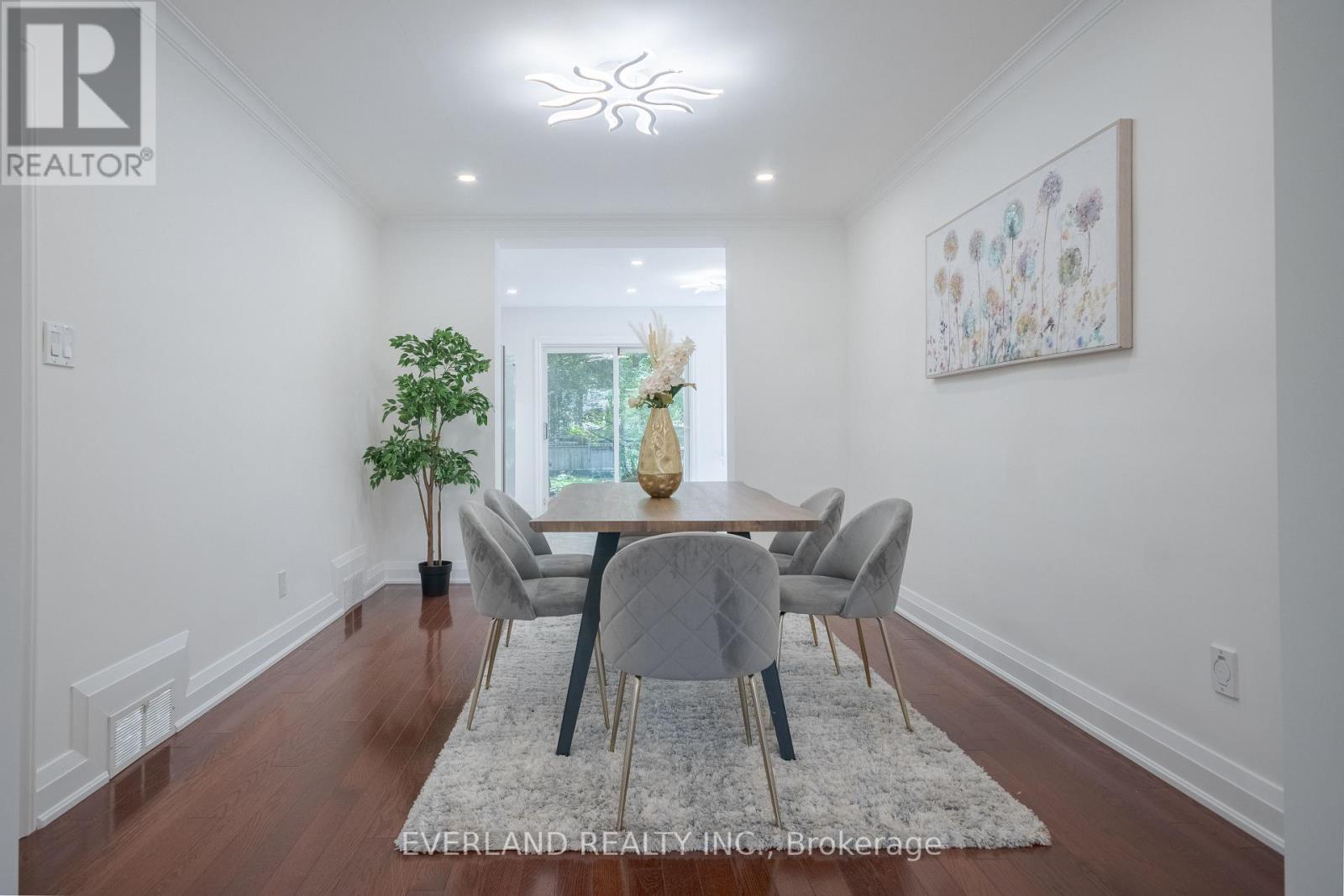 351 Lawrence Avenue W, Toronto, Ontario  M5M 1B6 - Photo 12 - C13764104