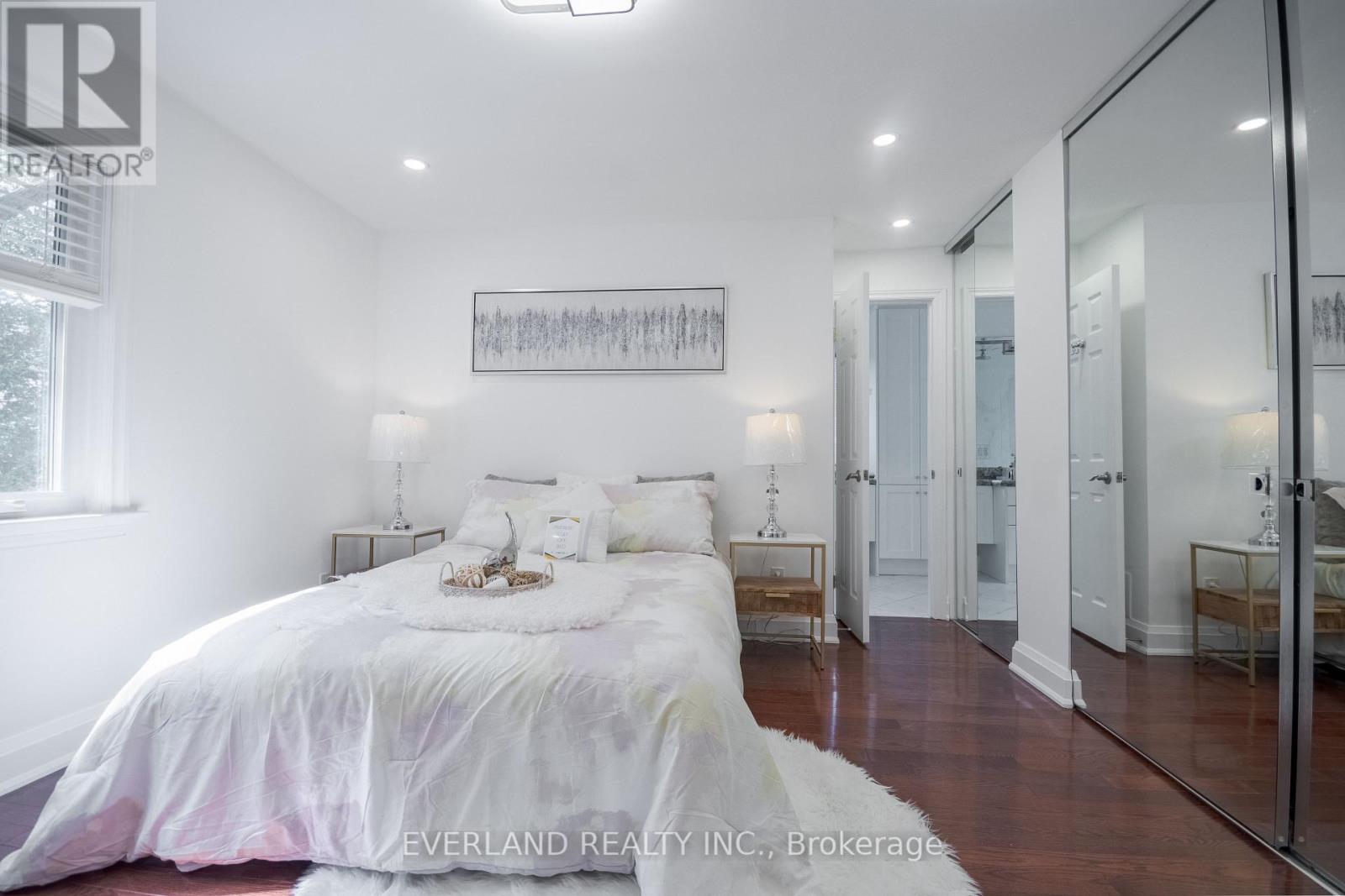 351 Lawrence Avenue W, Toronto, Ontario  M5M 1B6 - Photo 17 - C13764104