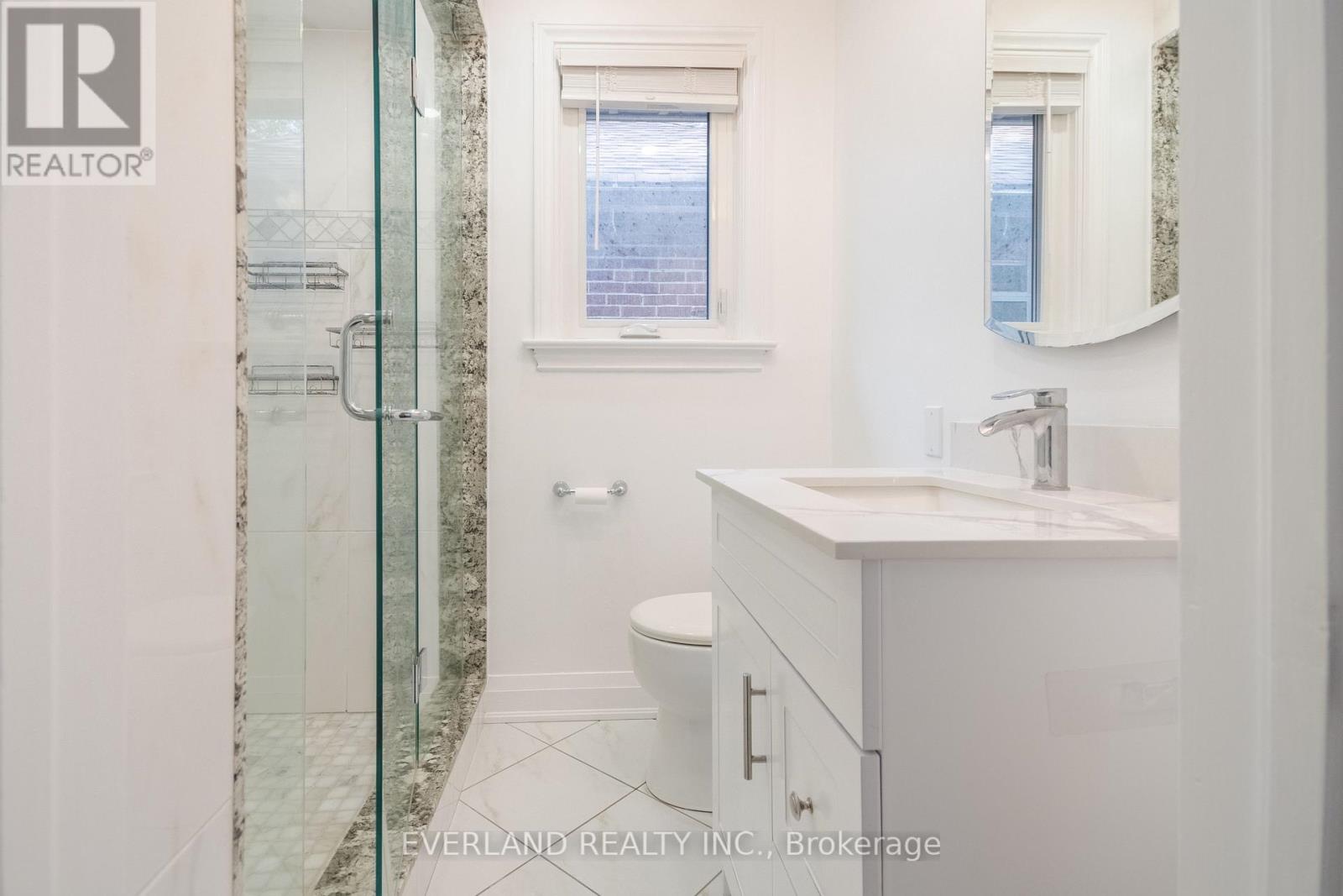 351 Lawrence Avenue W, Toronto, Ontario  M5M 1B6 - Photo 23 - C13764104