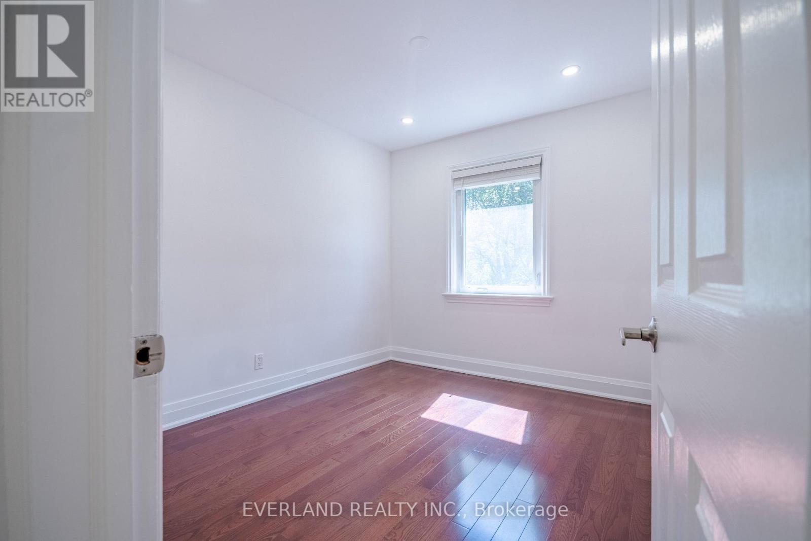 351 Lawrence Avenue W, Toronto, Ontario  M5M 1B6 - Photo 25 - C13764104