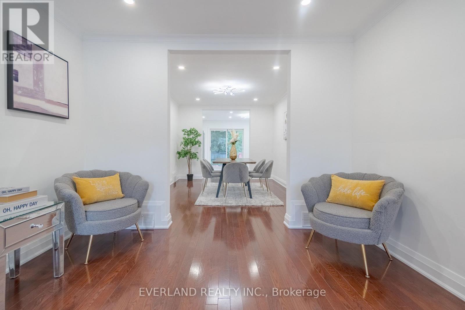 351 Lawrence Avenue W, Toronto, Ontario  M5M 1B6 - Photo 9 - C13764104