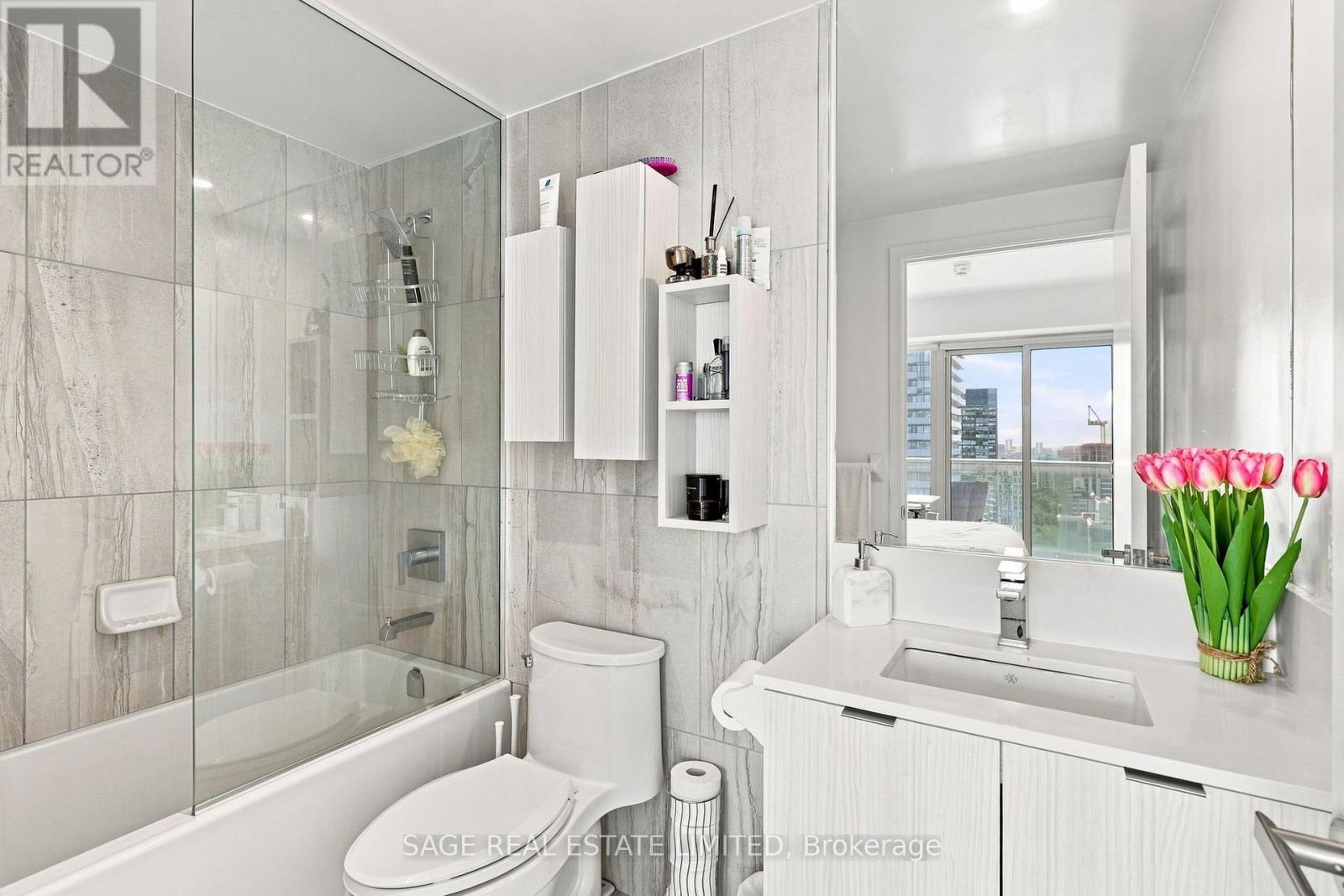 3004 - 195 Redpath Avenue, Toronto, Ontario  M4P 0E4 - Photo 15 - C13764136