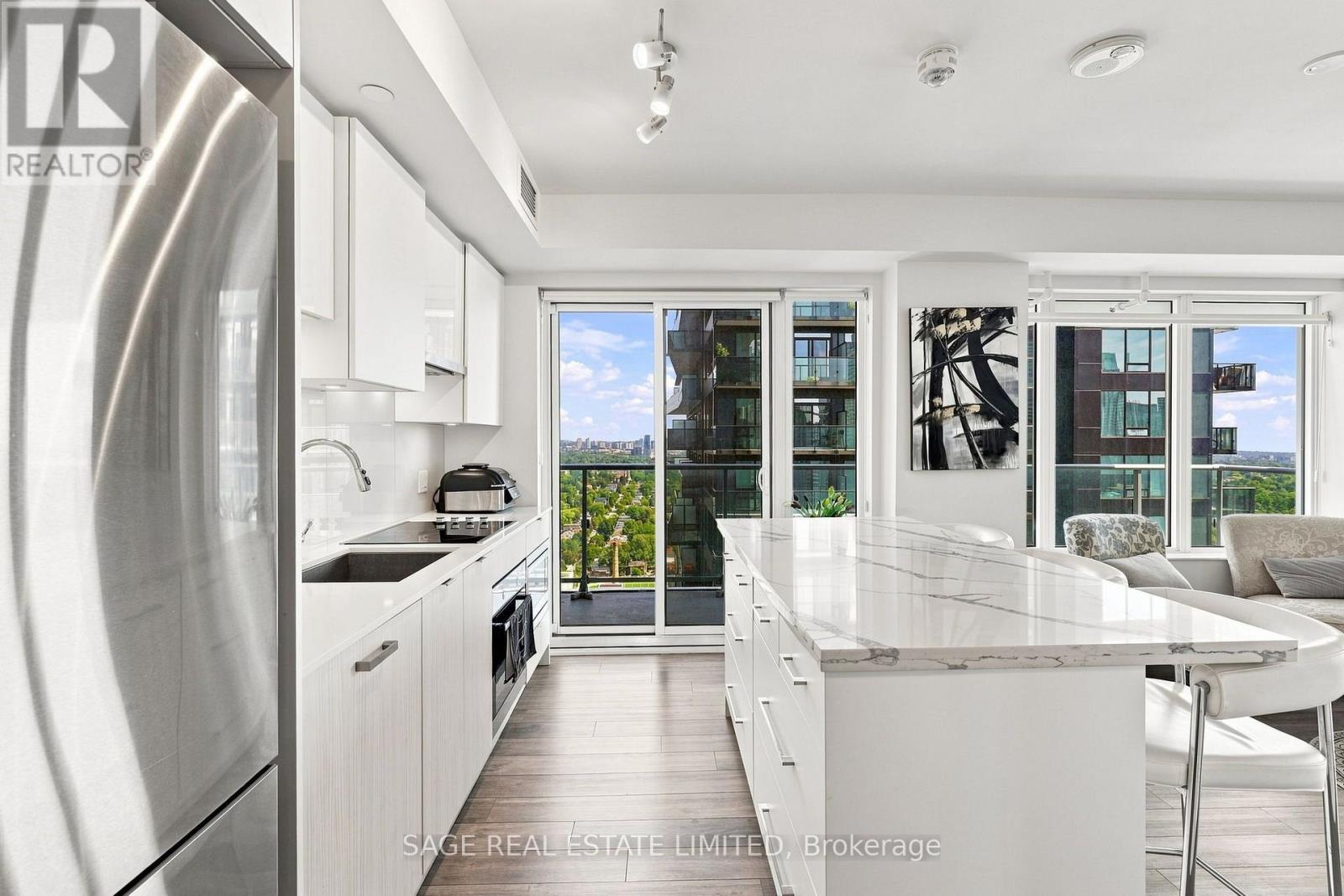 3004 - 195 Redpath Avenue, Toronto, Ontario  M4P 0E4 - Photo 6 - C13764136