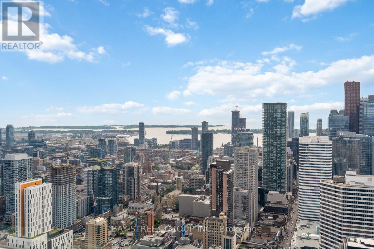 5709 - 386 Yonge Street, Toronto, Ontario  M5B 0A5 - Photo 2 - C13764252