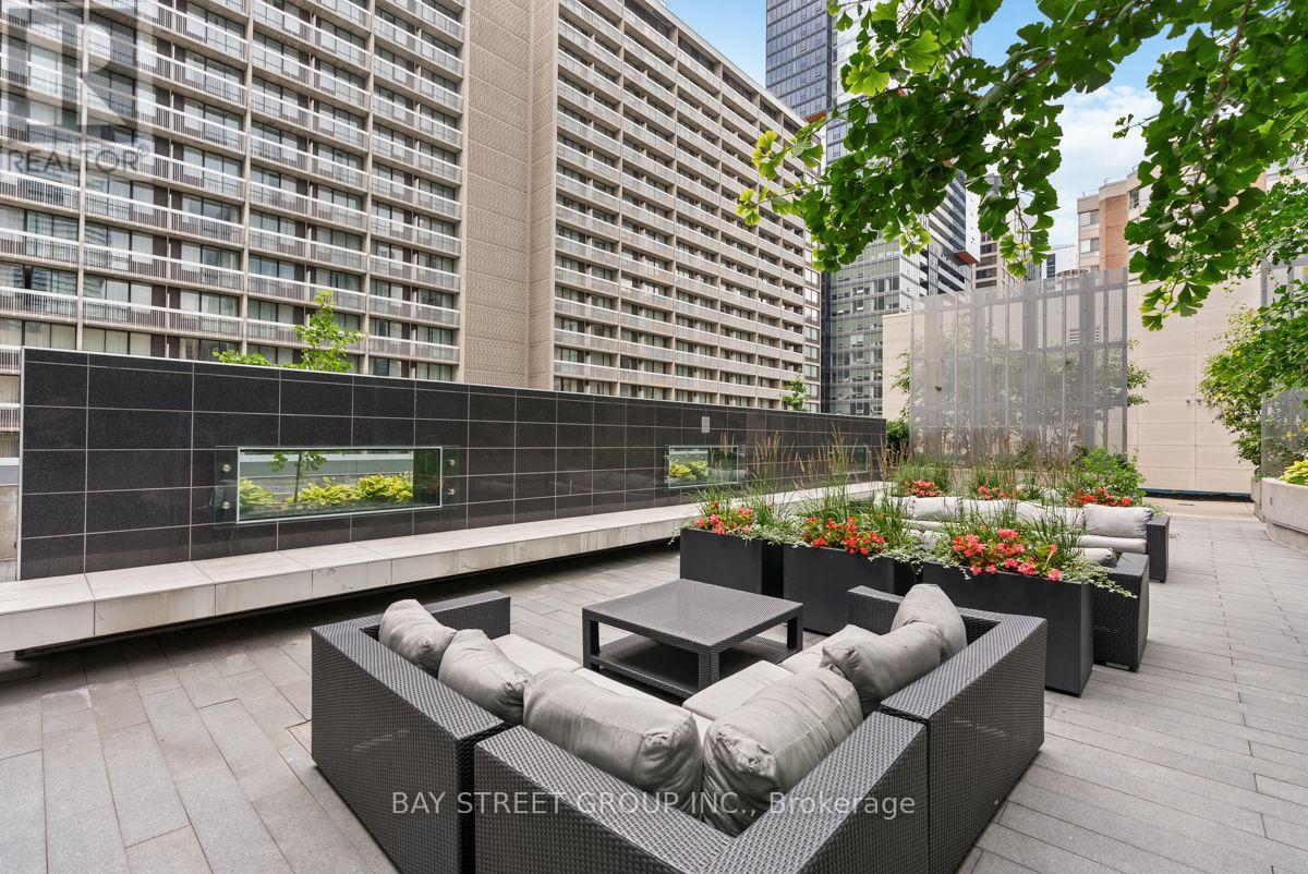5709 - 386 Yonge Street, Toronto, Ontario  M5B 0A5 - Photo 4 - C13764252