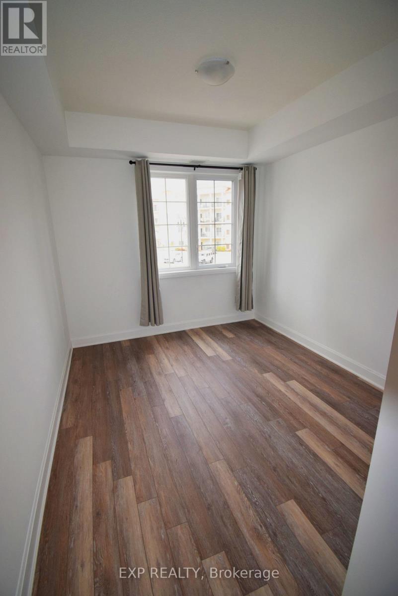 225 - 50 Lakebreeze Drive, Clarington, Ontario L1B 0V9 - Photo 4 - E13764134