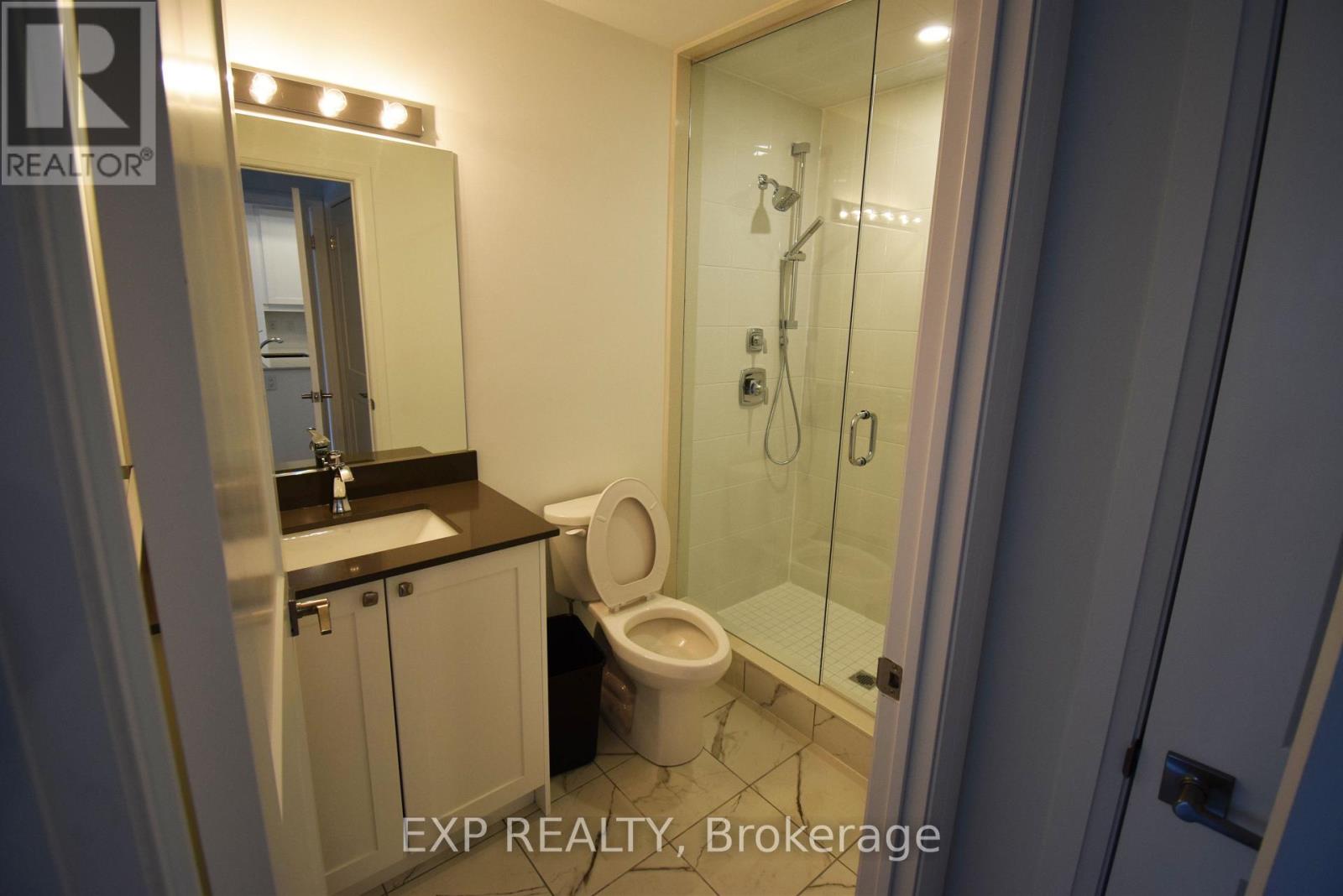 225 - 50 Lakebreeze Drive, Clarington, Ontario L1B 0V9 - Photo 6 - E13764134