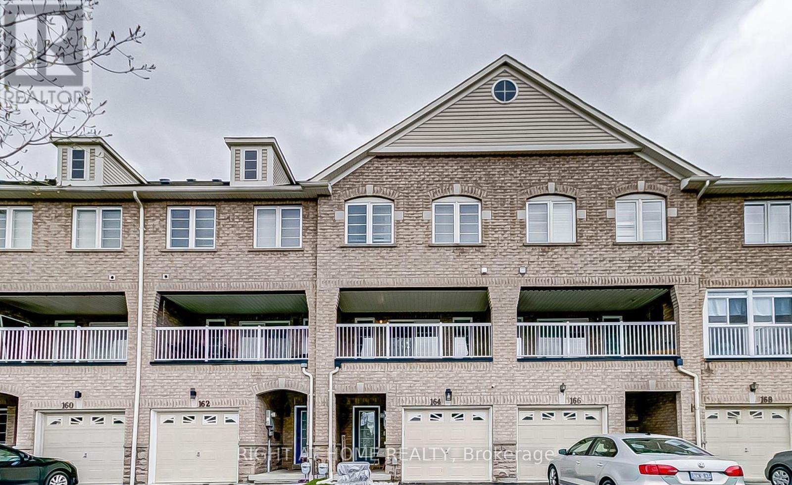 MAIN - 164 BAYLY STREET W