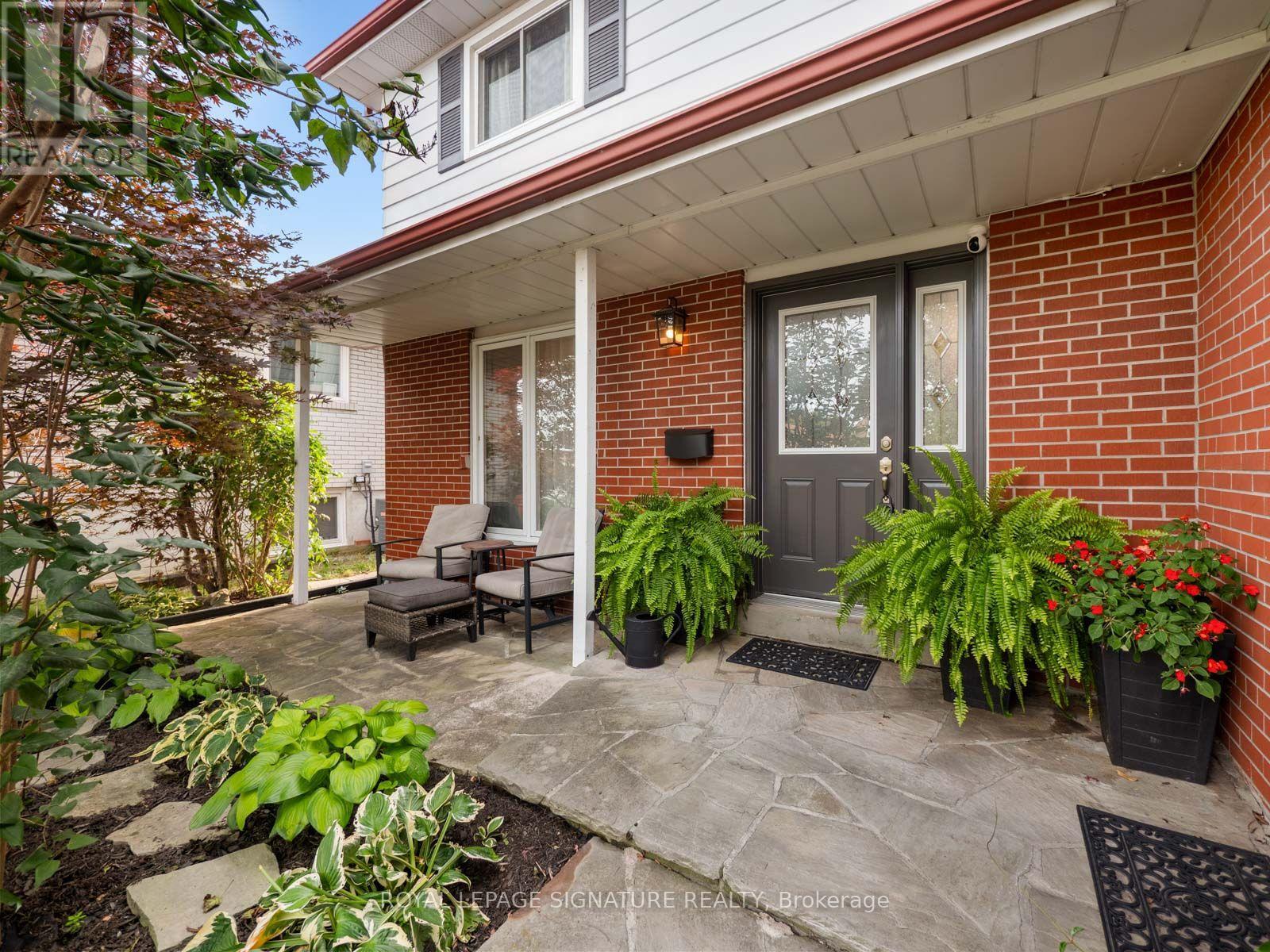 94 Clappison Boulevard, Toronto, Ontario  M1C 2H1 - Photo 4 - E13764232