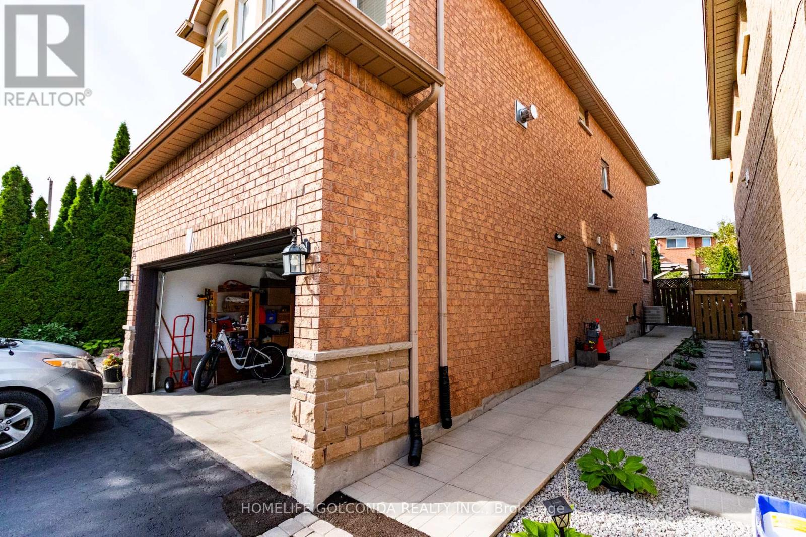 34 Linda Margaret Crescent, Richmond Hill (Devonsleigh), Ontario  L4S 2B6 - Photo 3 - N13764164