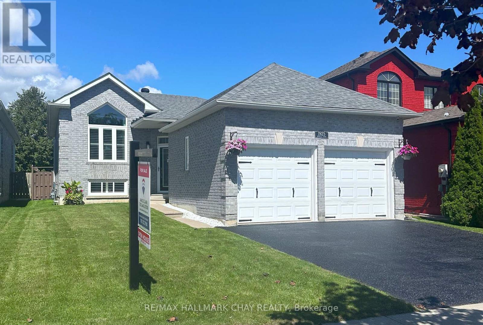 1925 EMERALD COURT, Innisfil, Ontario