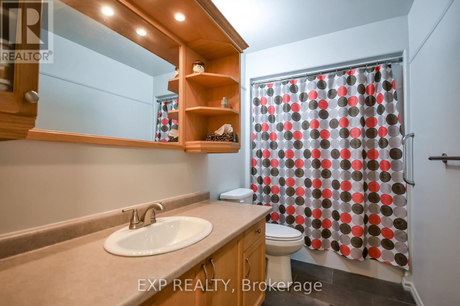 7 Hunter Court, Springwater (Elmvale), Ontario  L0L 1P0 - Photo 17 - S13764122