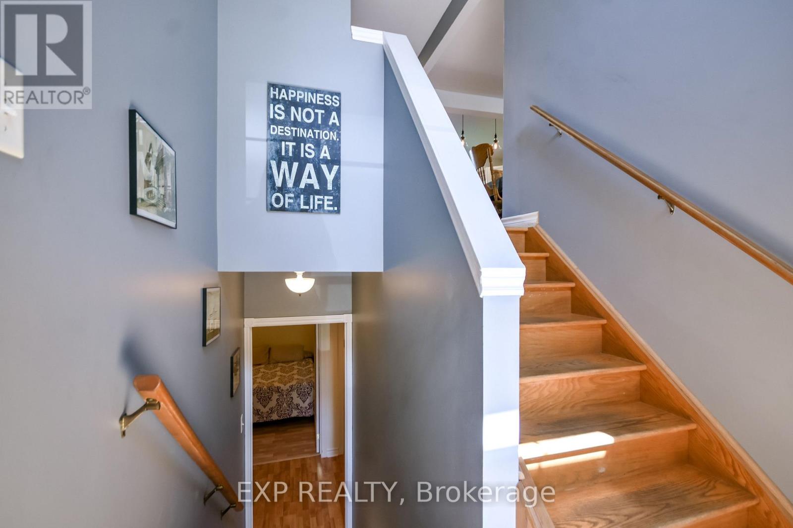 7 Hunter Court, Springwater (Elmvale), Ontario  L0L 1P0 - Photo 4 - S13764122