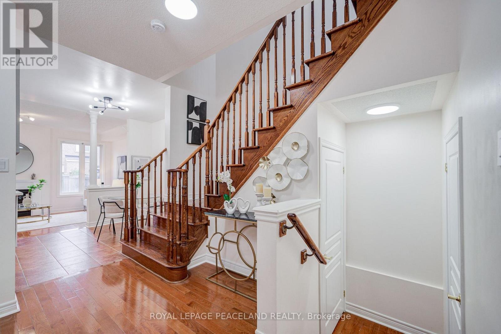 3074 Doyle Street, Mississauga, Ontario  L5M 0M9 - Photo 2 - W13764130