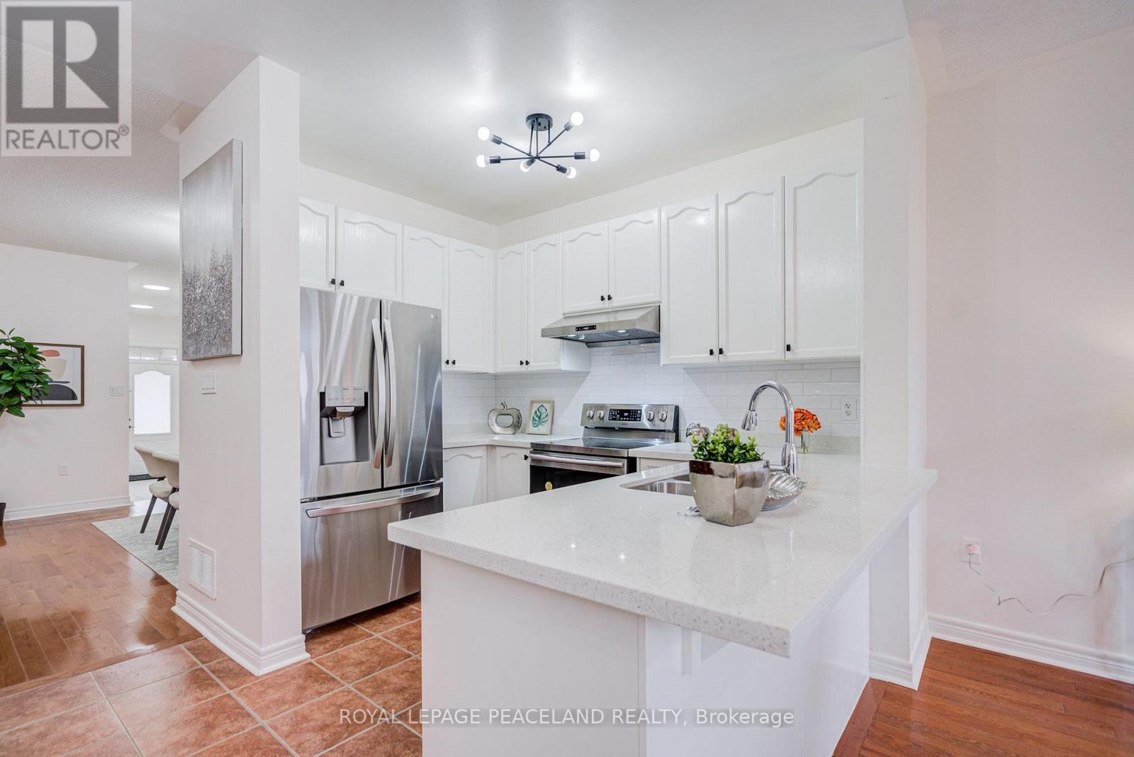 3074 Doyle Street, Mississauga, Ontario  L5M 0M9 - Photo 6 - W13764130