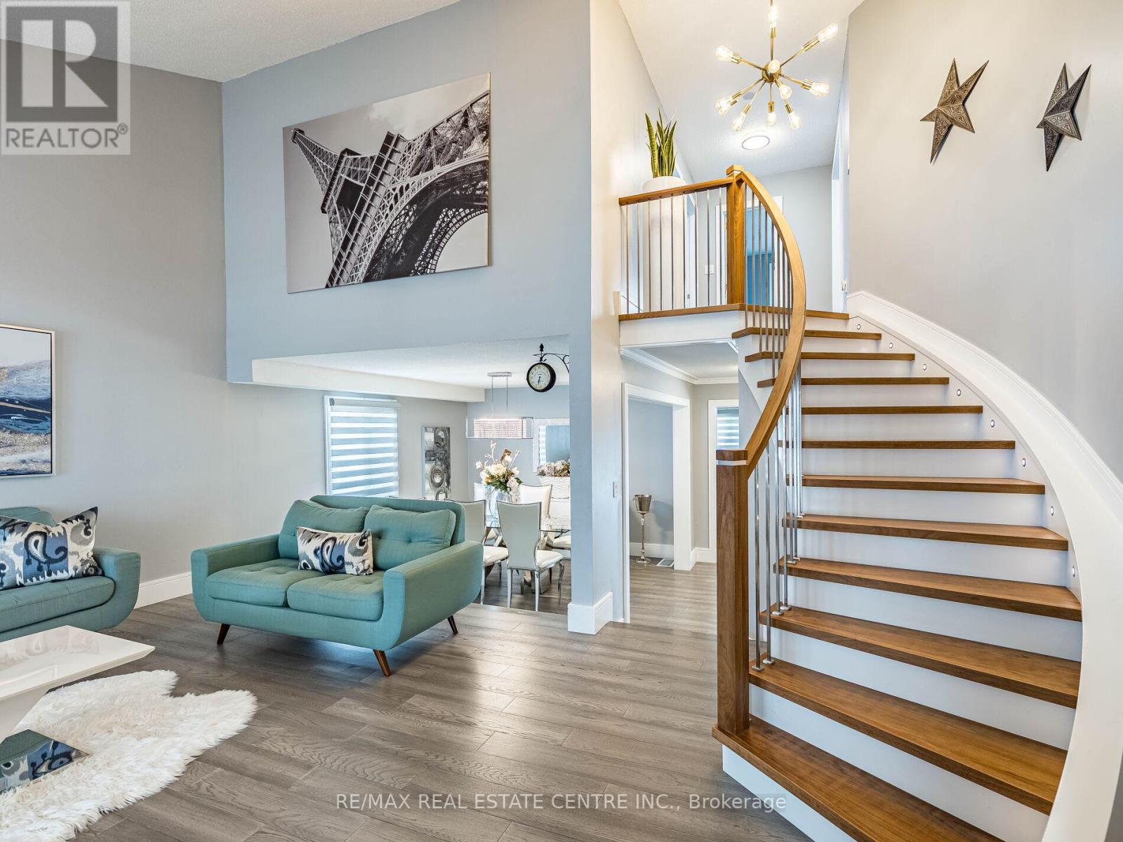 114 Parkwood Crescent, Hamilton, Ontario  L8V 4Z7 - Photo 1 - X13764084