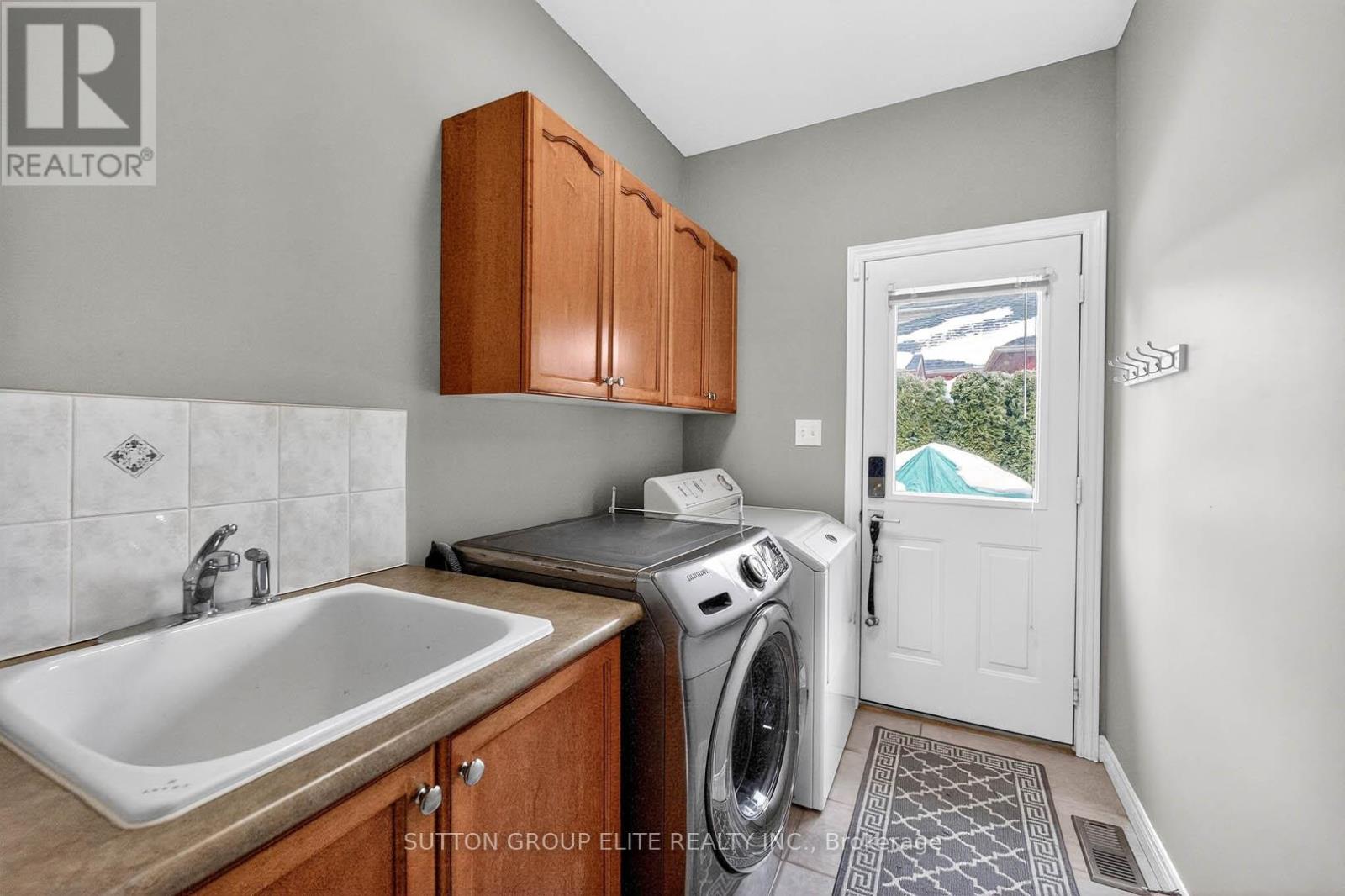 11 Elderberry Lane, Hamilton, Ontario  L0R 1H2 - Photo 26 - X13764178