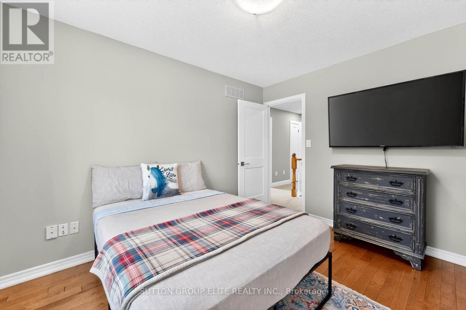 11 Elderberry Lane, Hamilton, Ontario  L0R 1H2 - Photo 37 - X13764178