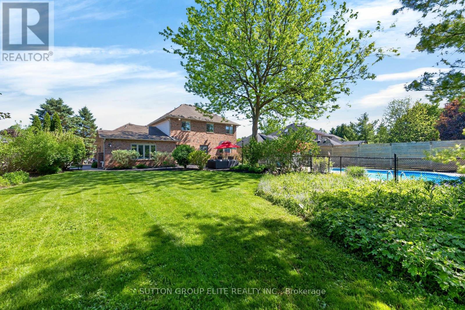 11 Elderberry Lane, Hamilton, Ontario  L0R 1H2 - Photo 49 - X13764178